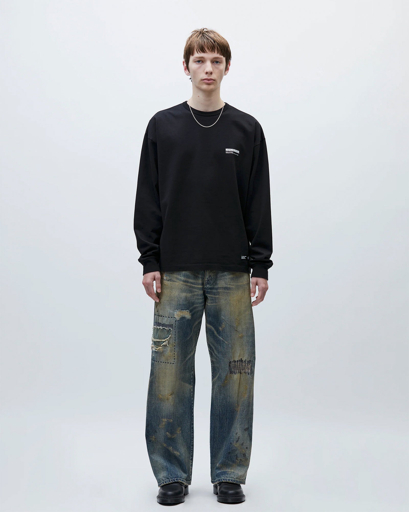 Neighborhood Savage Denim DP Wide Pants Indigo Jeans Close-up | Overkill