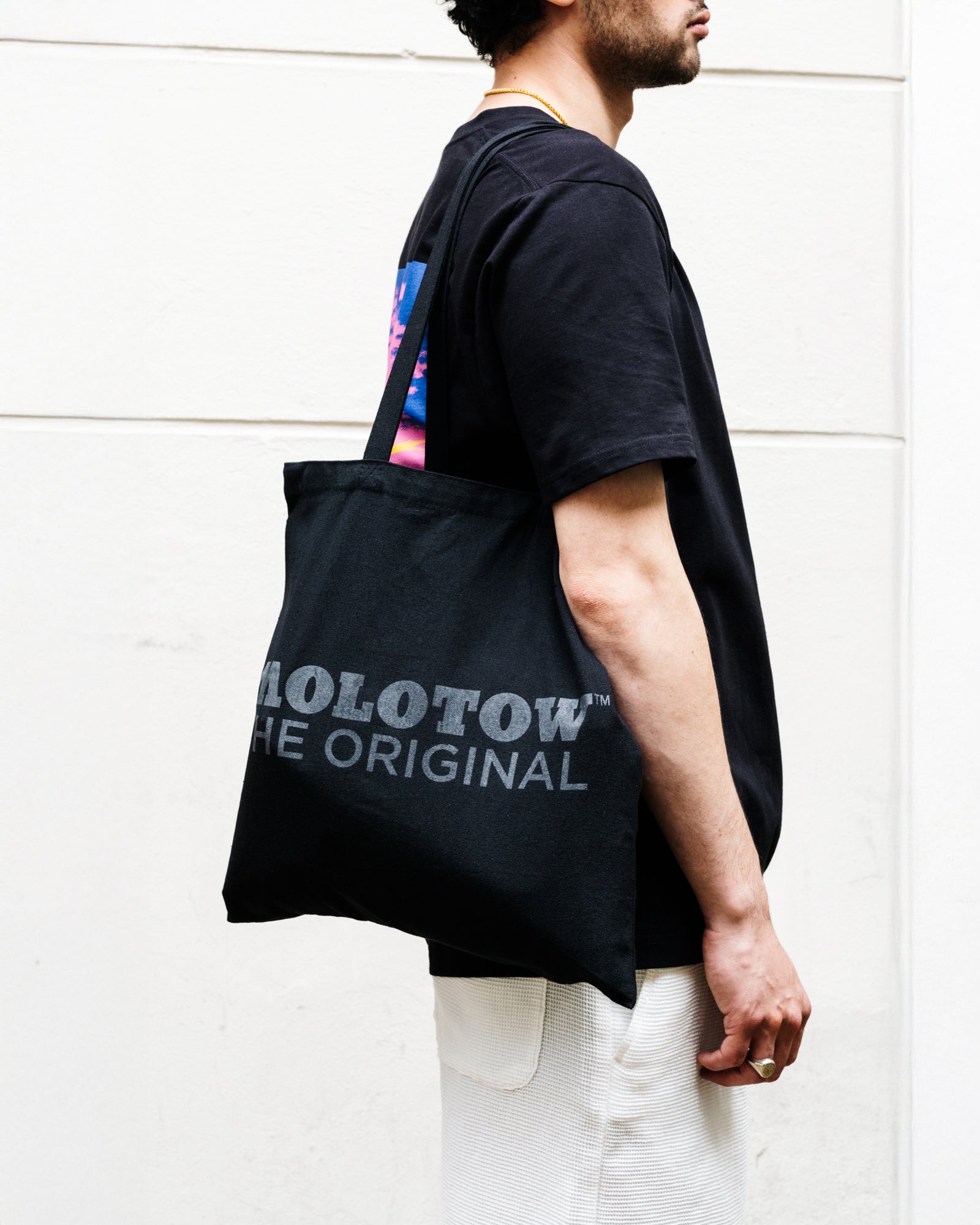 Molotow Heavy Cotton Can Bag Big Black Tote Bags & Shoppers 800793 On Model Front View | Overkill