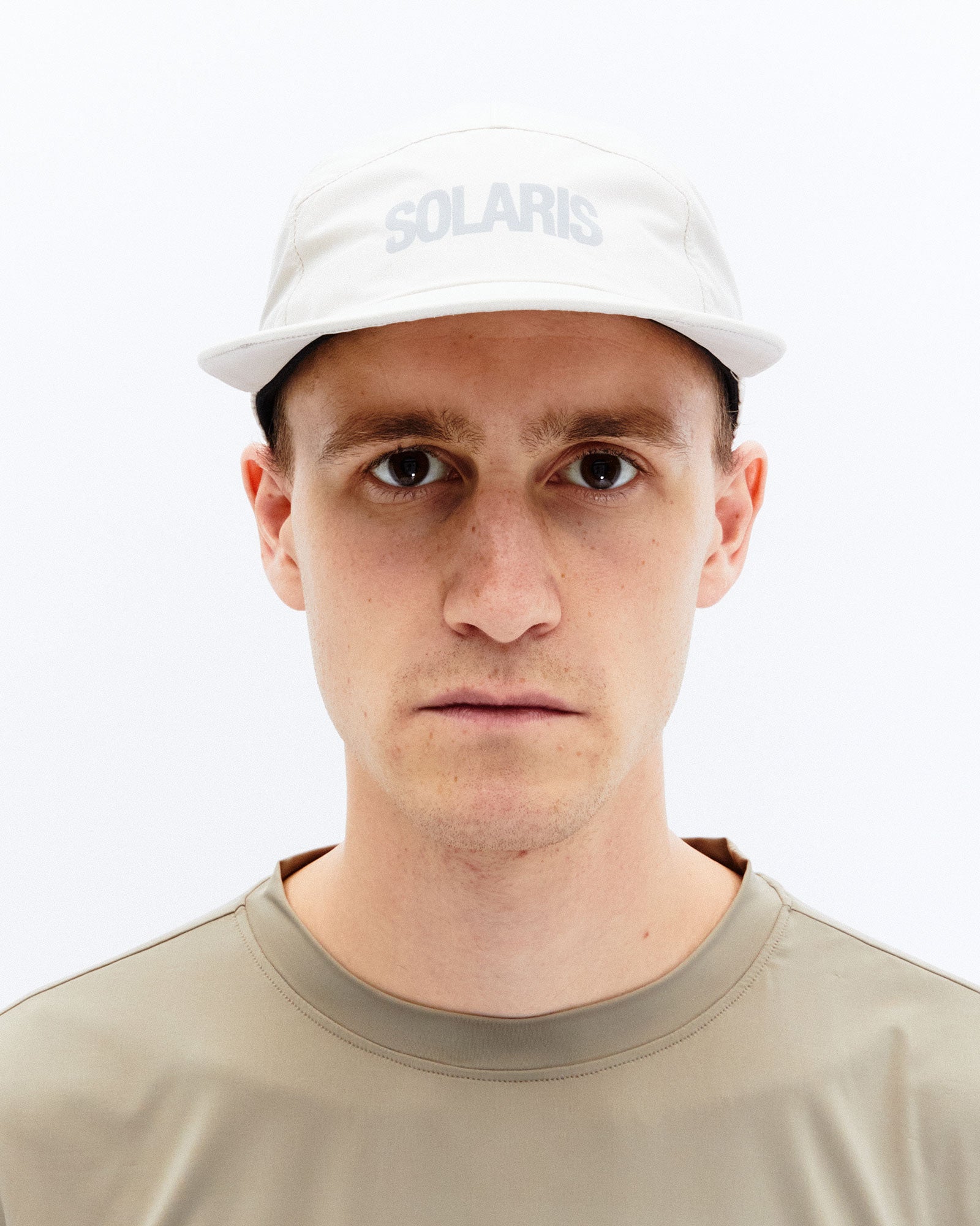 KA_YO_Prototype Lightweight Hat Reflective Oyster Caps 80026140 140 On Model Front View | Overkill