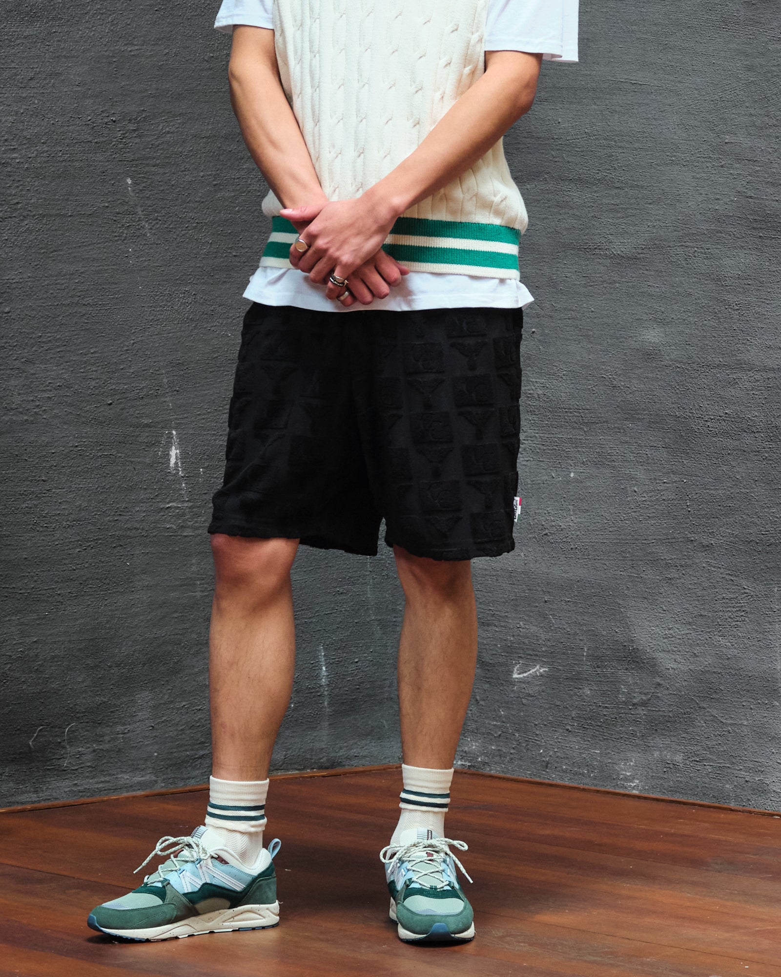 Carlo Colucci Beachwear Shorts Frottee Black Shorts Close-up | Overkill