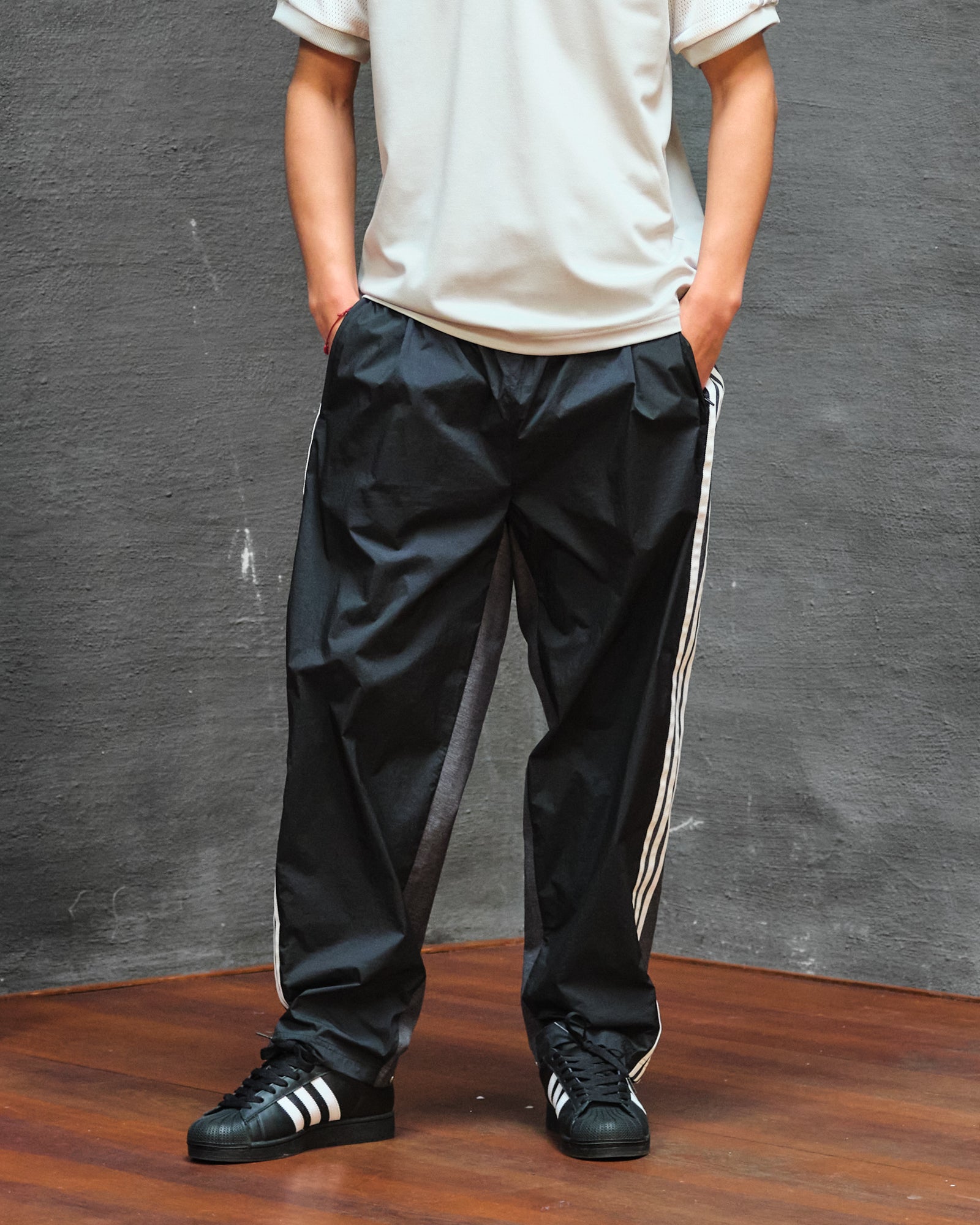 adidas Originals R3CD Track Pant Black Sweat & Track Pants Close-up | Overkill