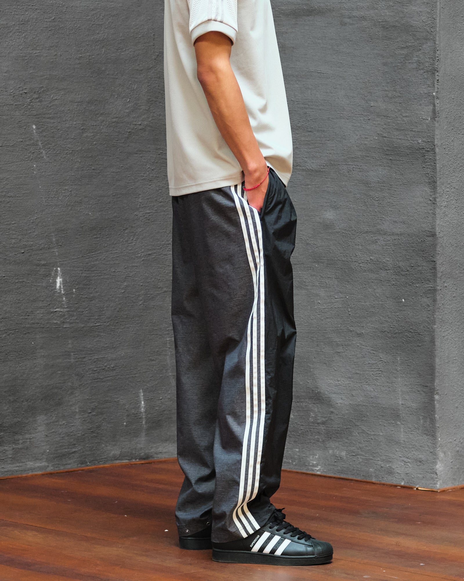 adidas Originals R3CD Track Pant Black Sweat & Track Pants Detailfoto | Overkill