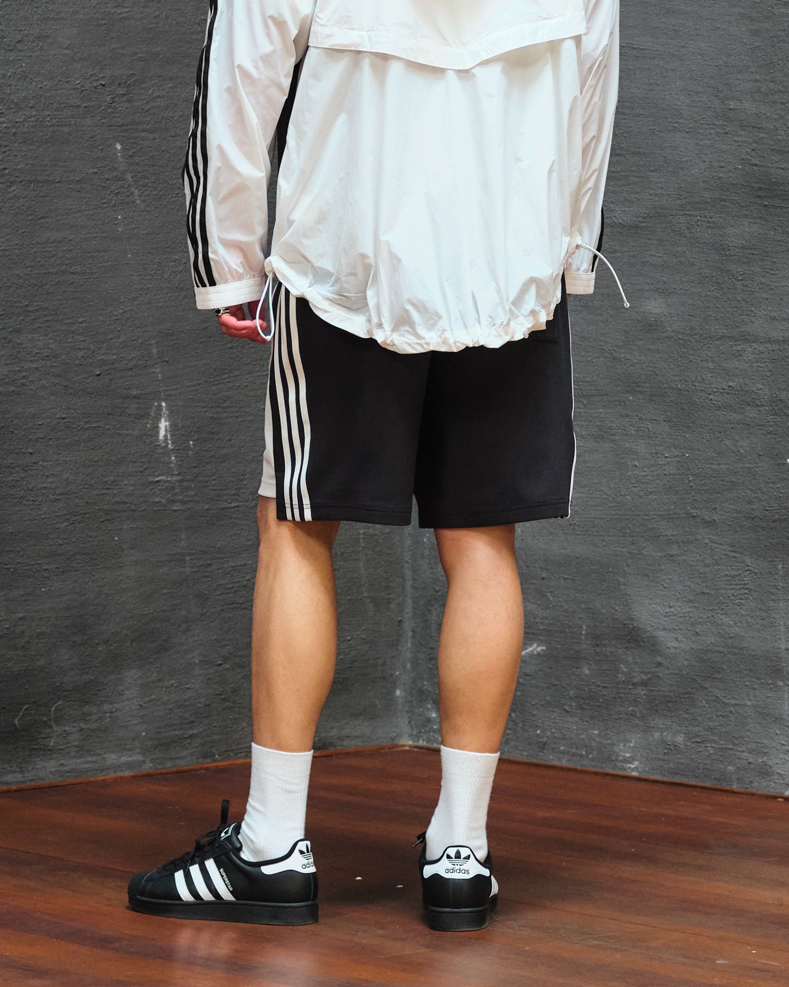 adidas Originals R3CD Shorts Cloud White / Black Shorts Detailfoto | Overkill