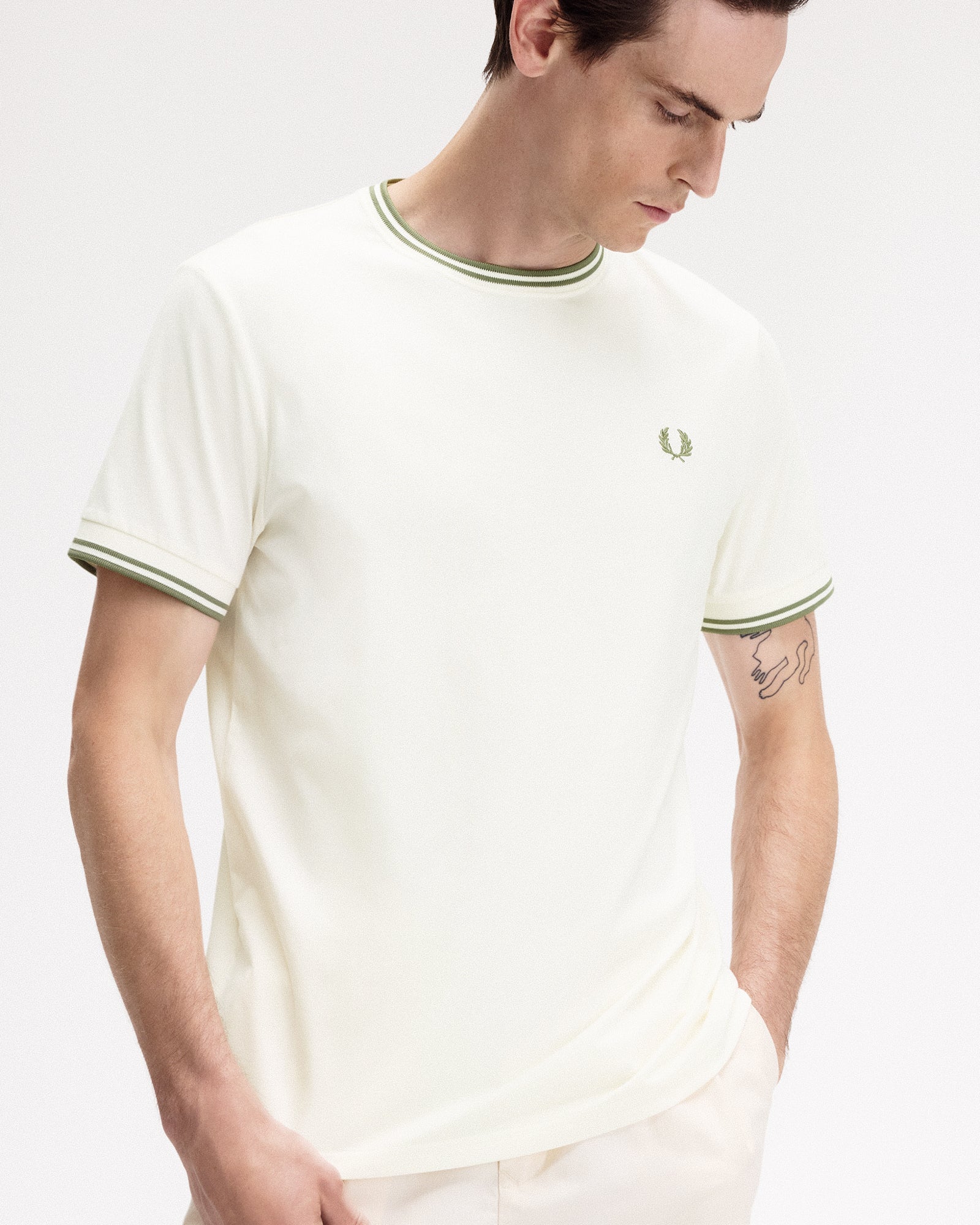 Fred Perry Twin Tipped T-Shirt Light Ecru / Olive Mint T-Shirts Close-up | Overkill