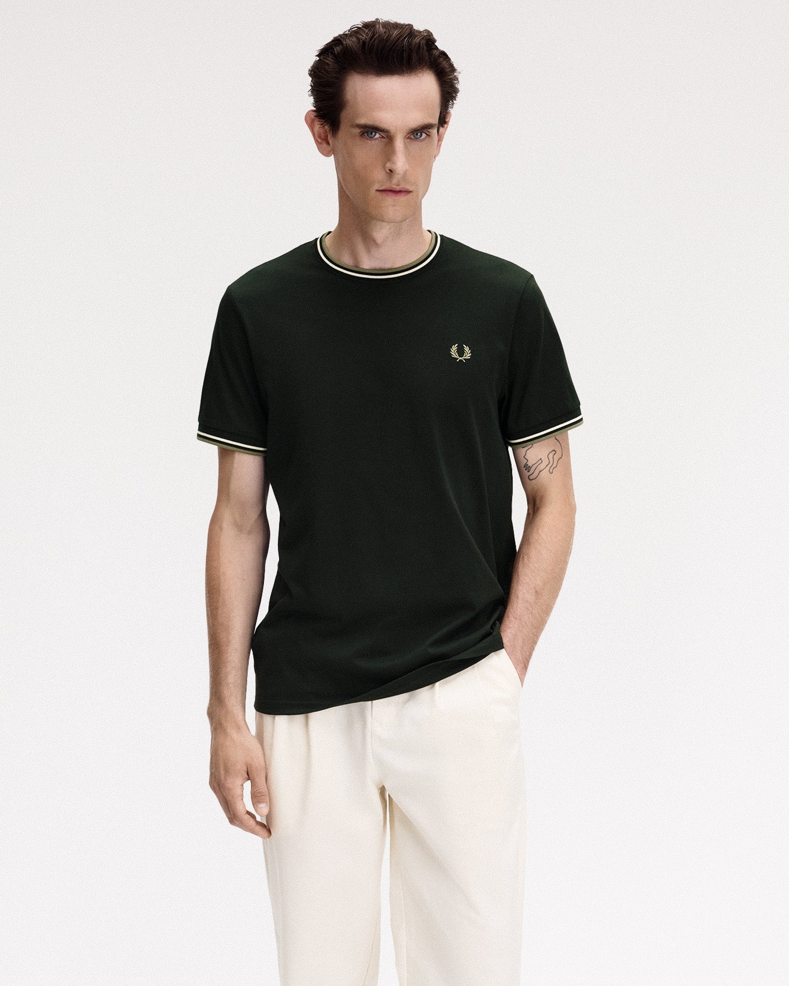 Fred Perry Twin Tipped T-Shirt Night Green / Light Ecru / Olive Mint T-Shirts Close-up | Overkill