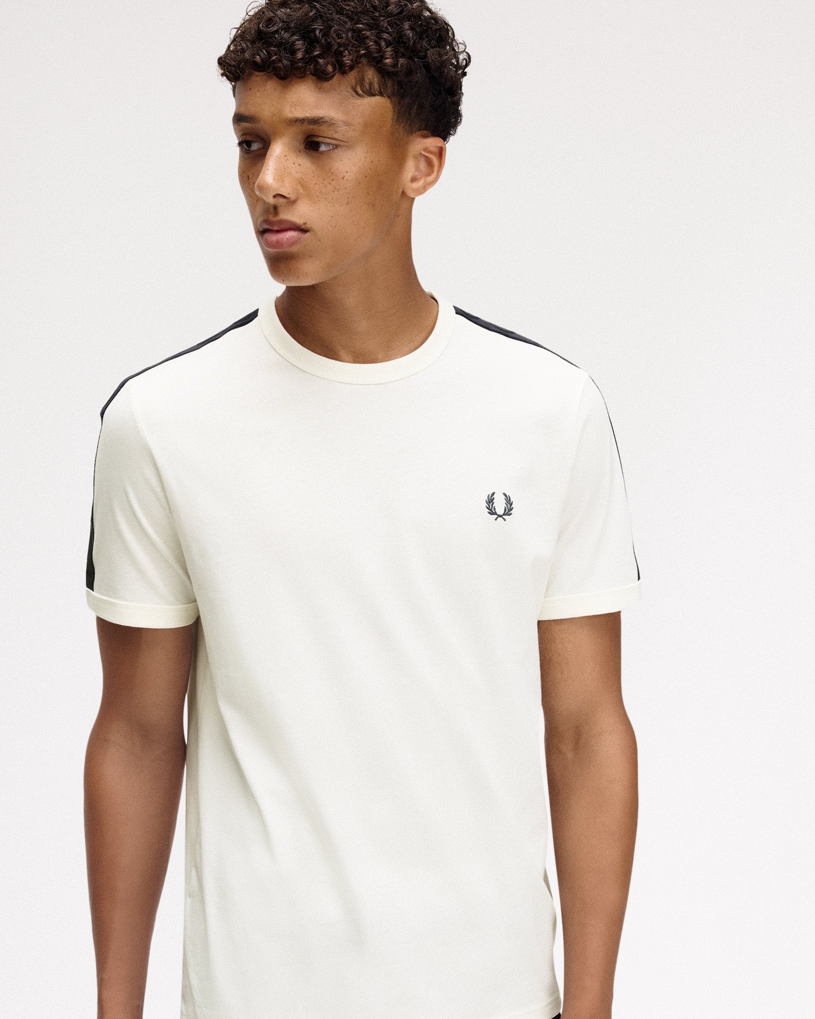 Fred Perry Contrast Tape Ringer T-Shirt Light Ecru / Ash Grey T-Shirts Close-up | Overkill