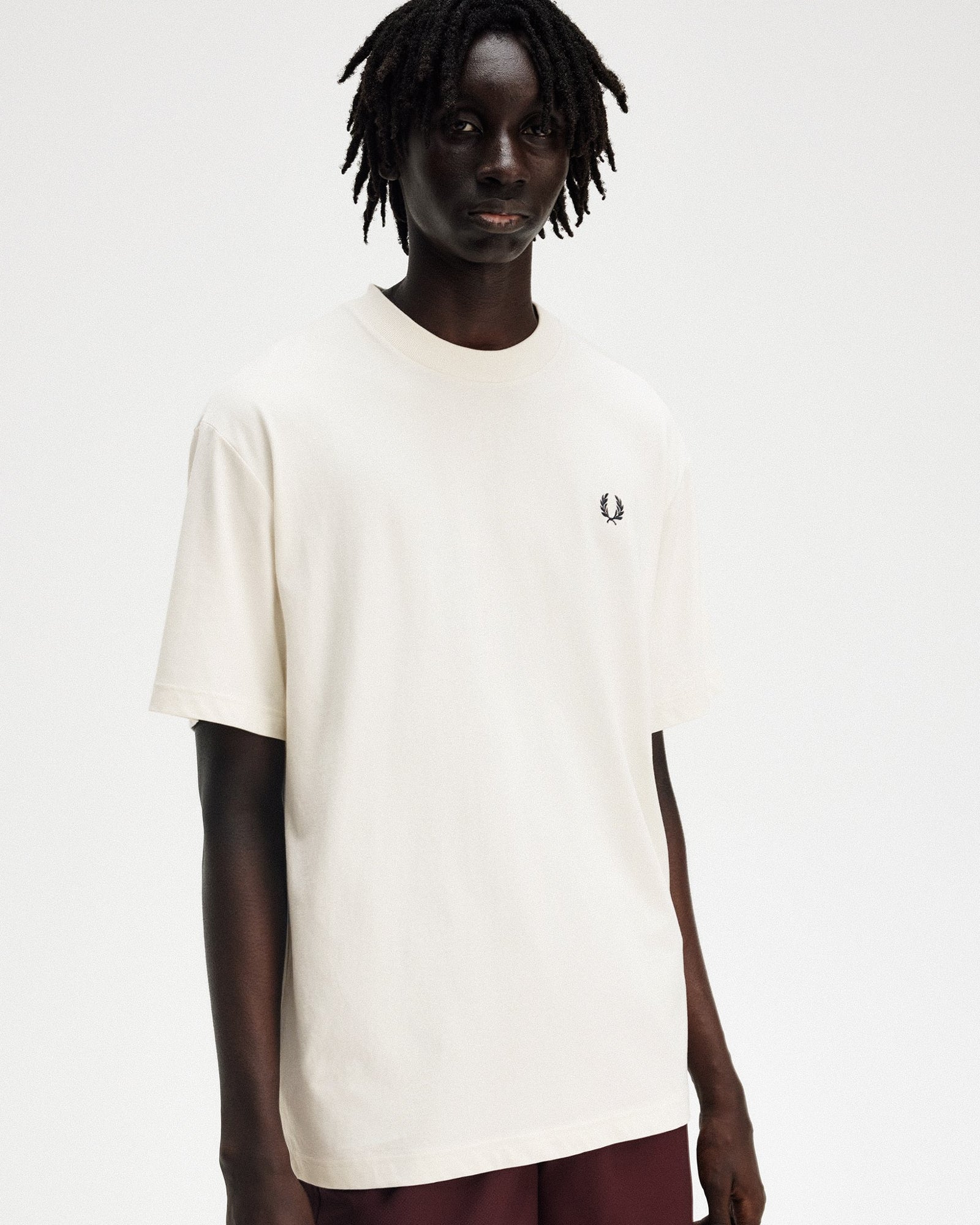 Fred Perry Embroidered Champion T-Shirt Ecru T-Shirts Close-up | Overkill