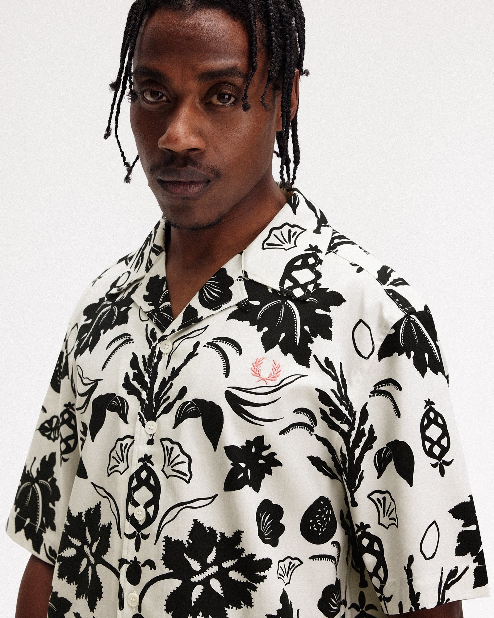 Fred Perry Botanical Print Revere Collar Light Ecru Shirt Detailfoto | Overkill