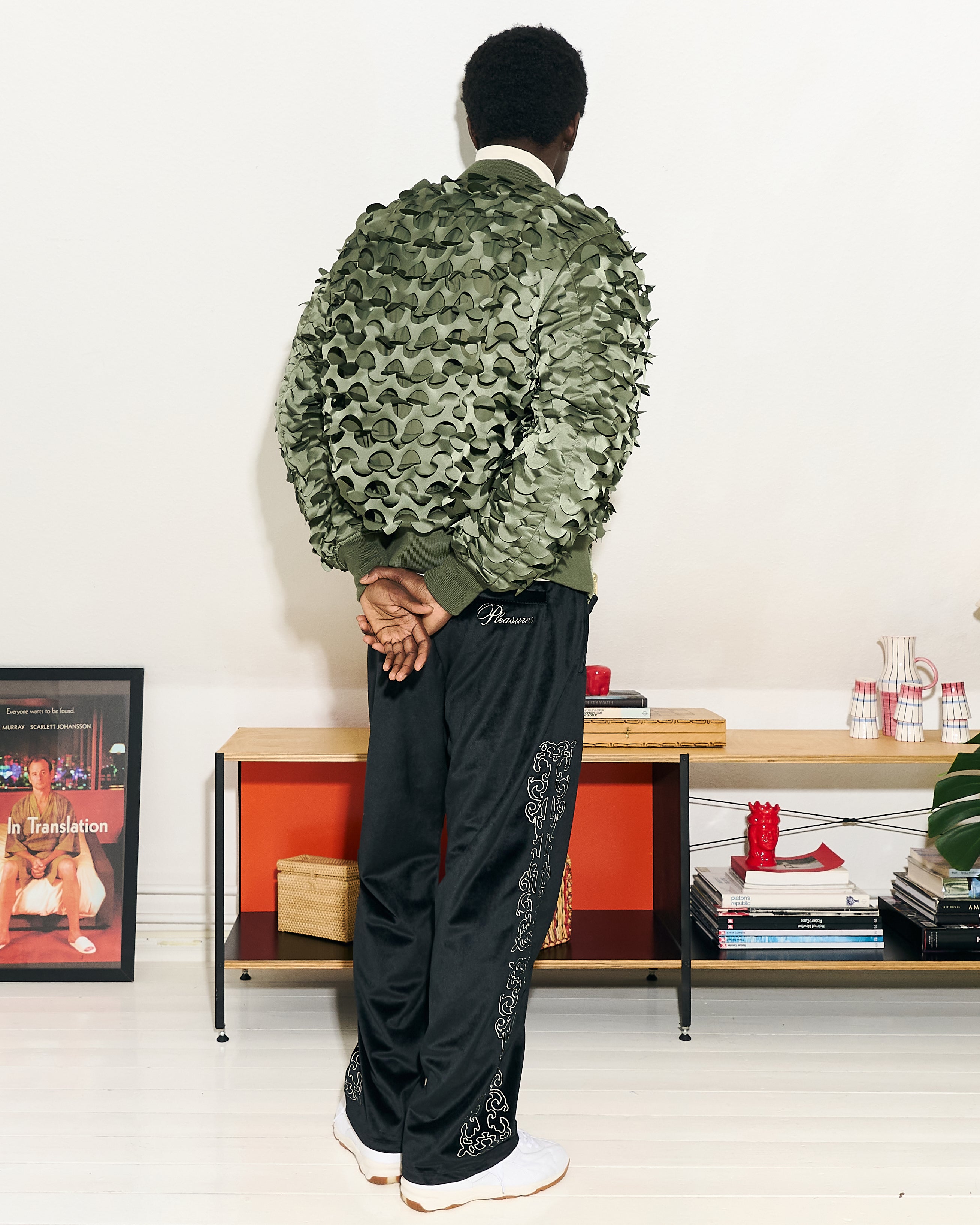 Pleasures Unquote Velour Track Pants Black Sweat & Track Pants Detailfoto | Overkill