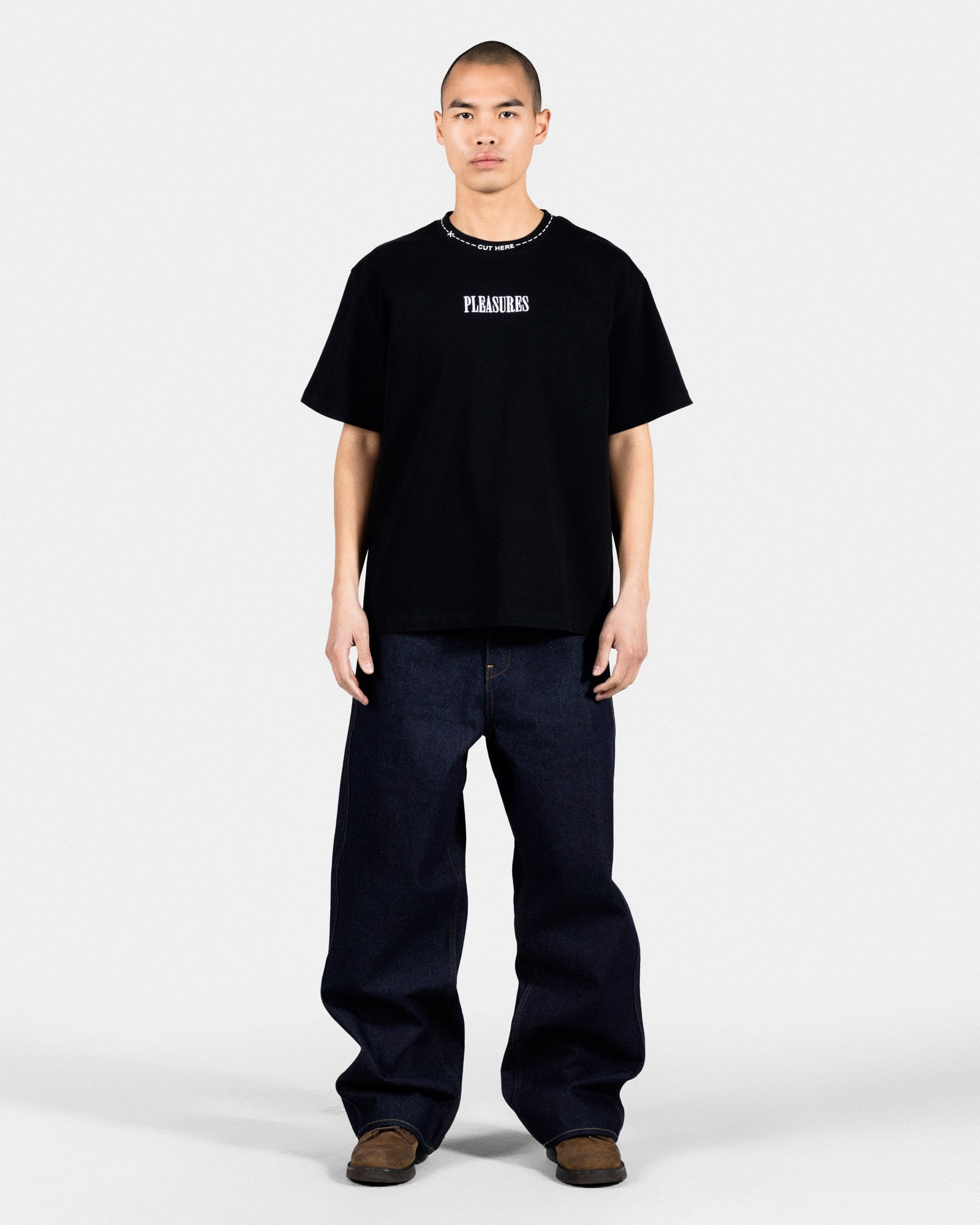 Pleasures Cut Here Heavyweight Shirt Black T-Shirts Close-up | Overkill