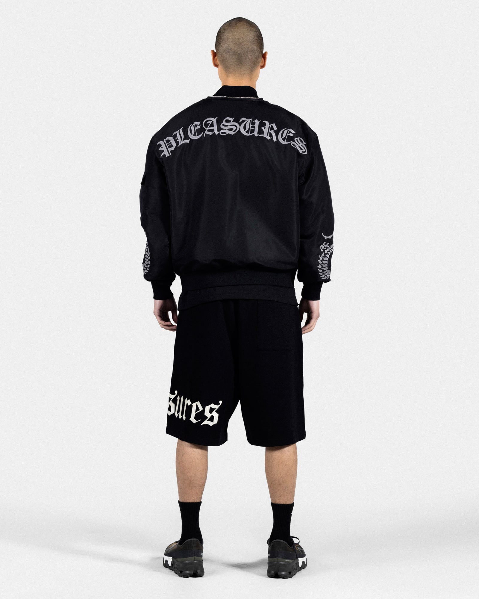 Pleasures OE Wide Shorts Black Shorts Detailfoto | Overkill