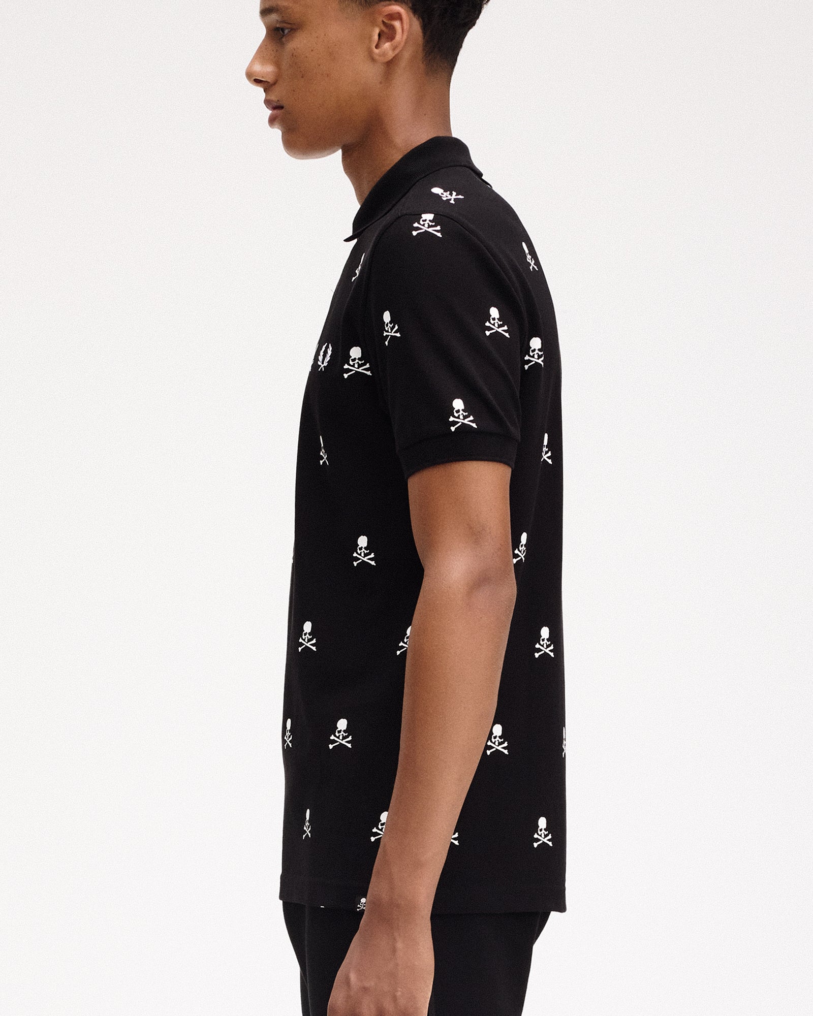 Fred Perry Skull Polo Shirt Black Polo Shirts Detailfoto | Overkill