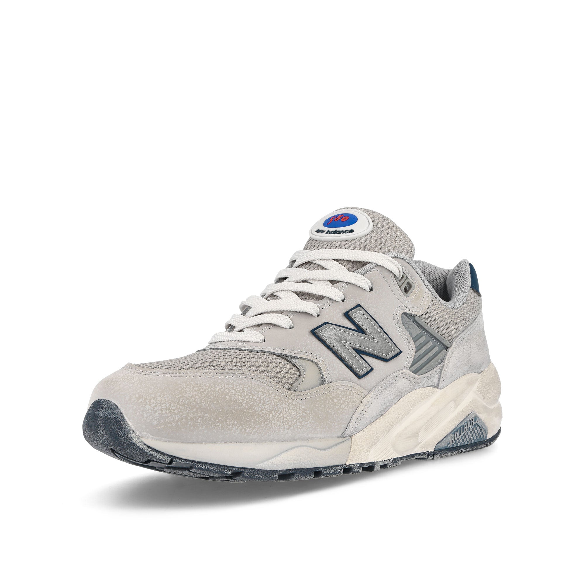 New Balance MT580MD2 Raincloud-NB Navy Low Top Sneakers Close Up | Overkill