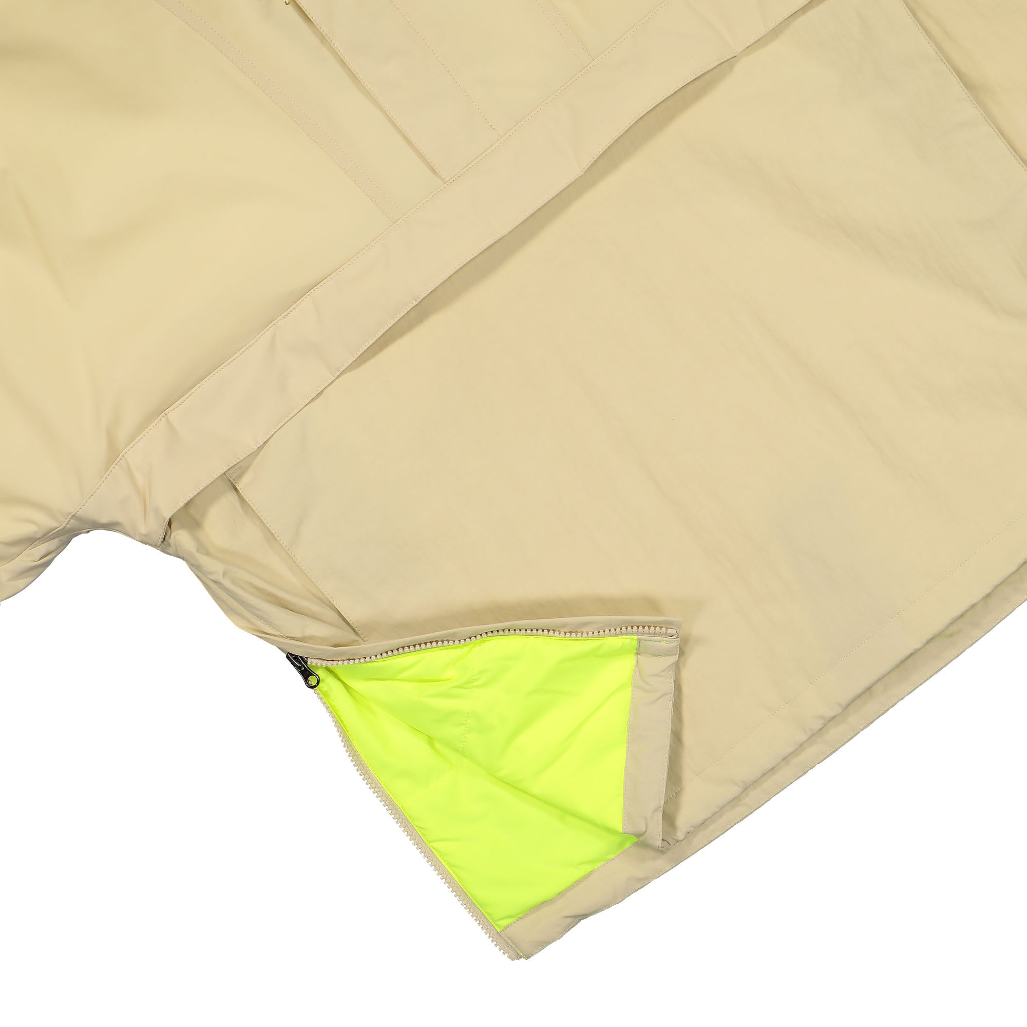 The North Face 78 LOW-FI HI-TEK Windjammer Jacket Gravel Puffer Jackets Detail view 2 | Overkill
