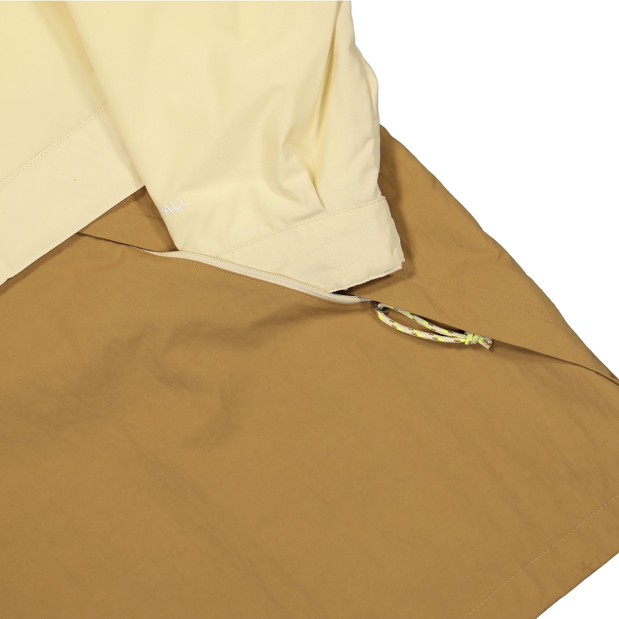 The North Face W 78 Low-Fi Hi-Tek Windjacket Untility Brown Jackets Detailfoto | Overkill