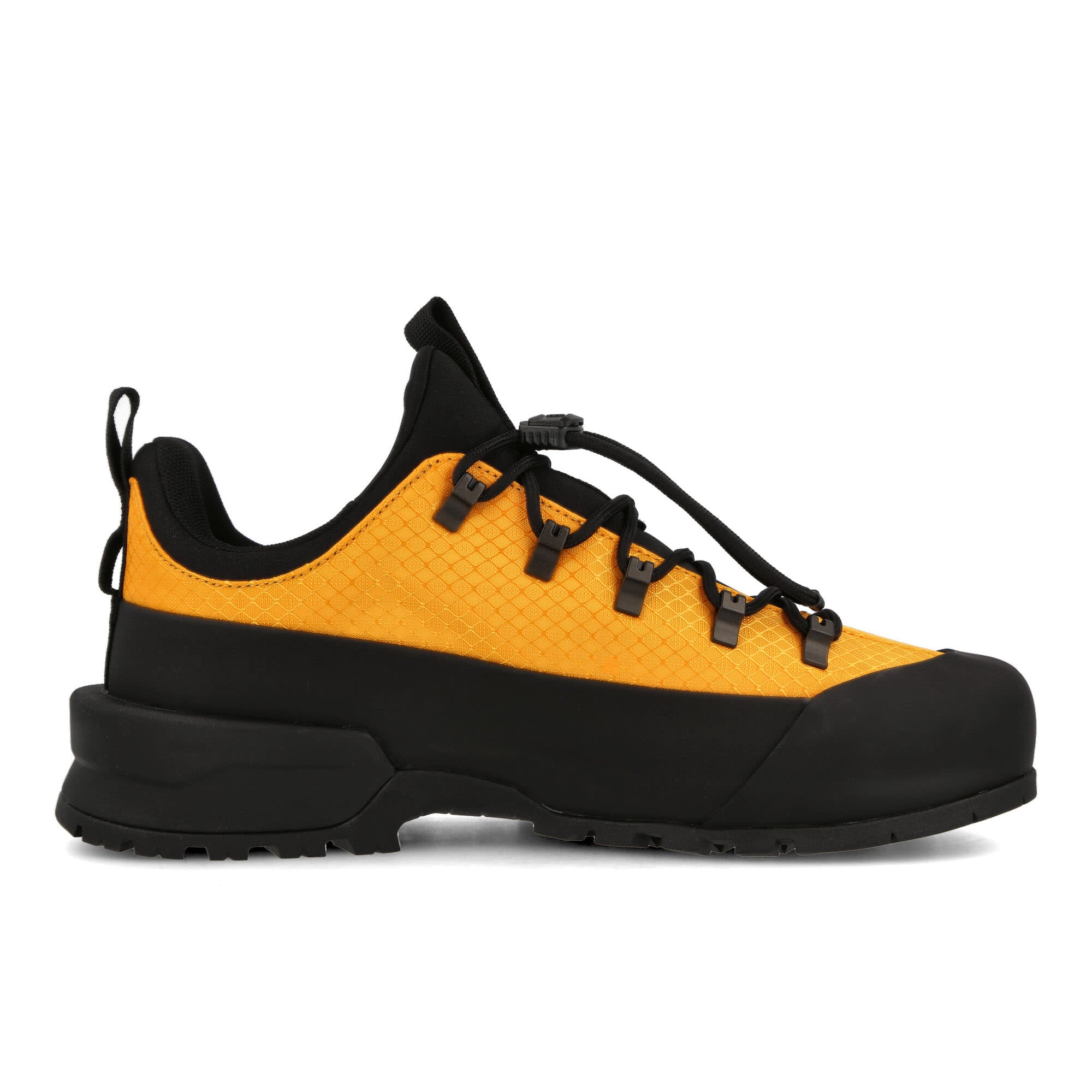 The North Face Glenclyffe Low Summit Gold-Black Low Top Sneakers Silhouette | Overkill