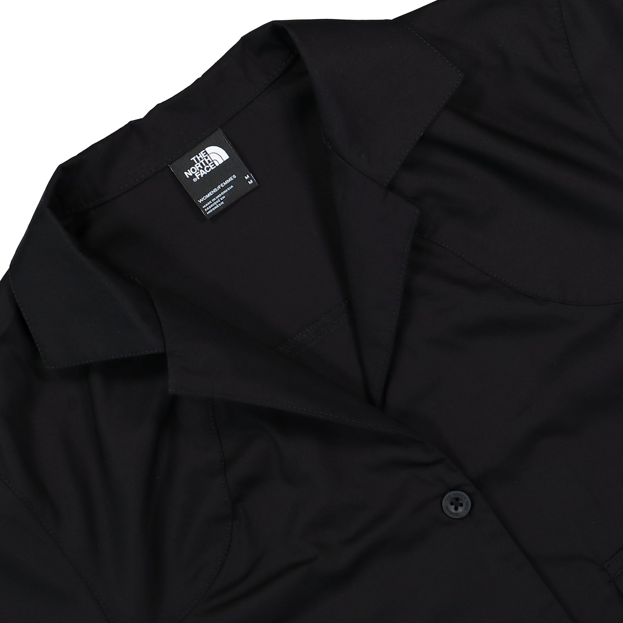 The North Face W Boxy S/S Shirt TNF Black Shirts Close-up | Overkill