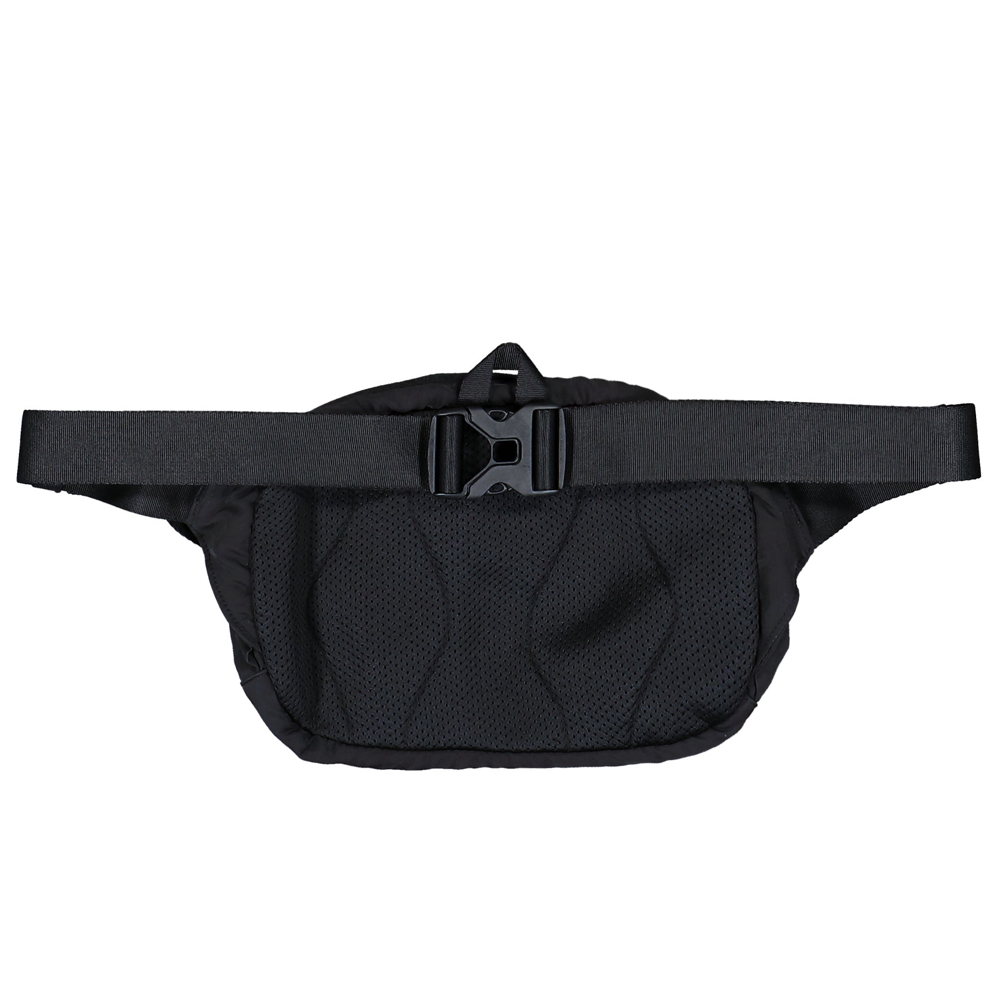 C.P. Company Nylon B Crossbody Pack Black Bag RCCMAC734A-005269G 999 Close-up | Overkill