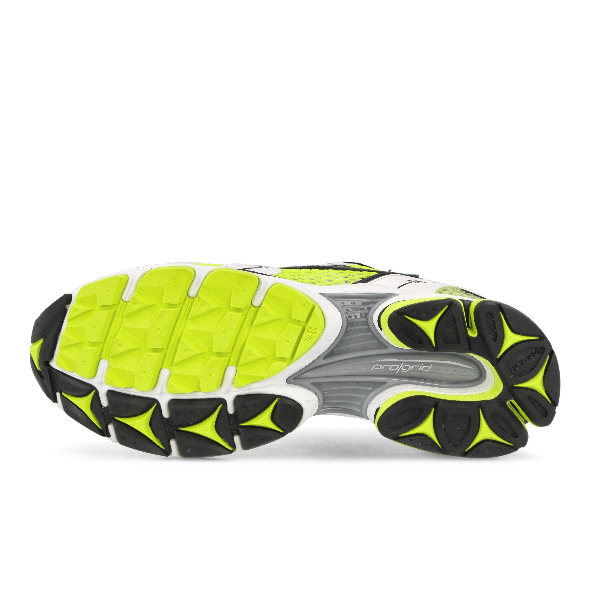 Saucony Progrid Triumph 4 Yellow-Silver Low Top Sneakers Detail View 1 | Overkill