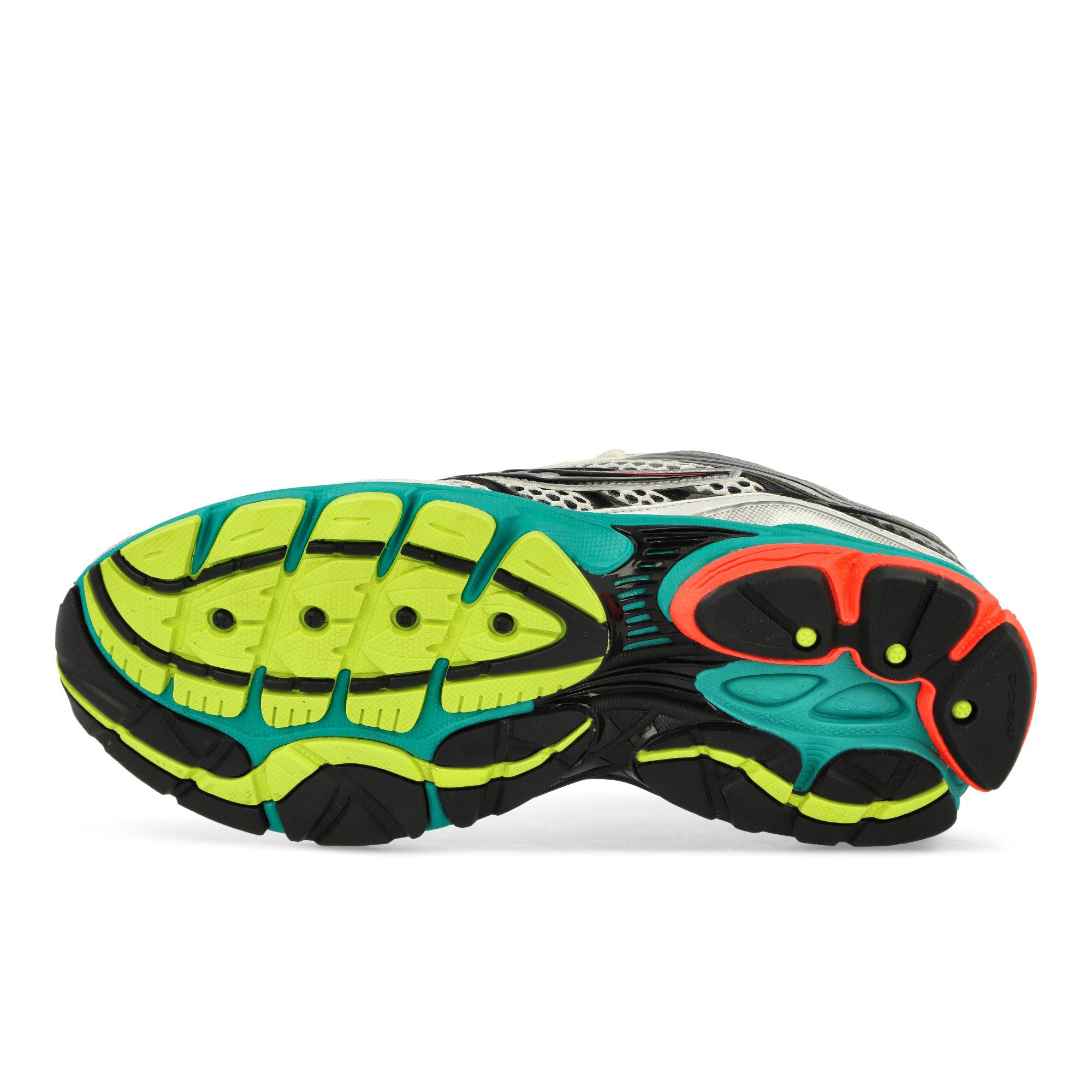 Saucony ProGrid Omni 9 Silver / Mutant Low Top Sneaker S70739-27 Detail View 1 | Overkill