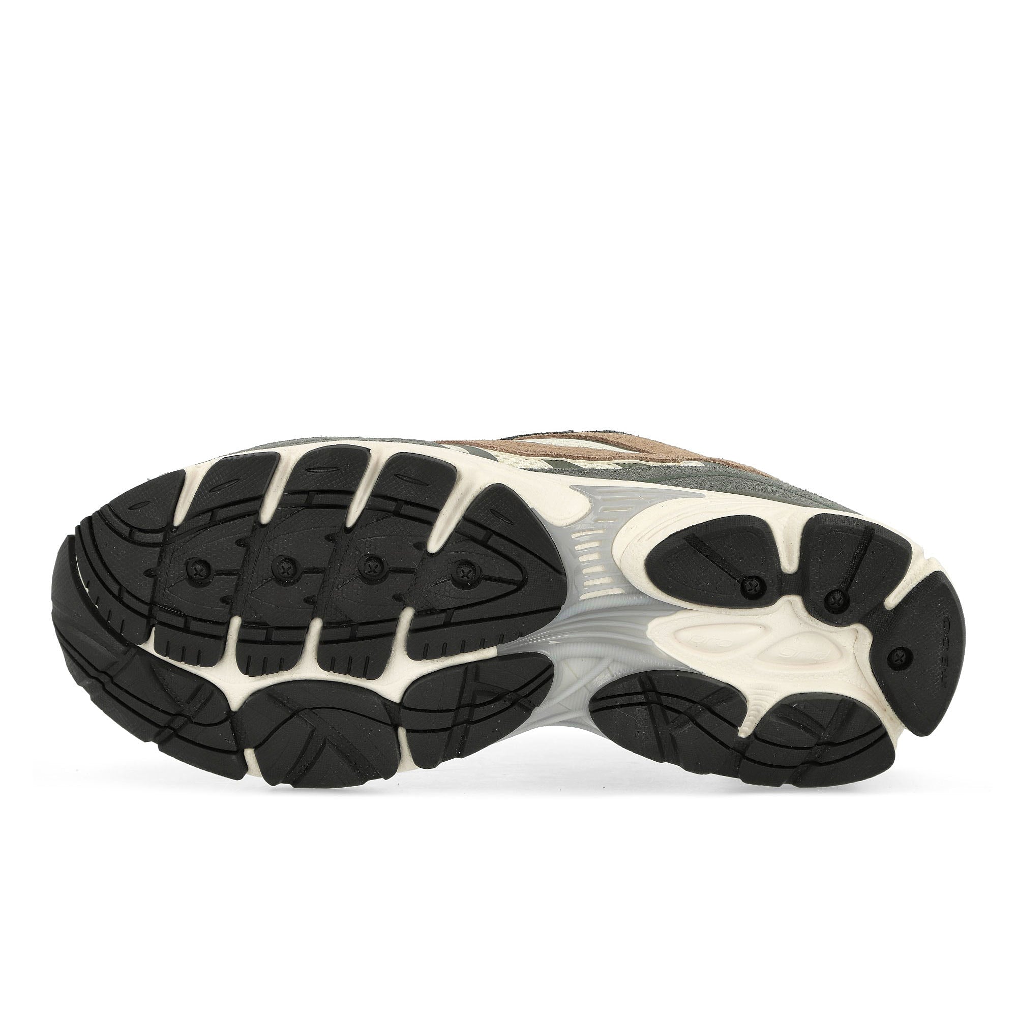 Saucony Progrid Omni 9 Cream / Green Low Top Sneakers Detail View 1 | Overkill