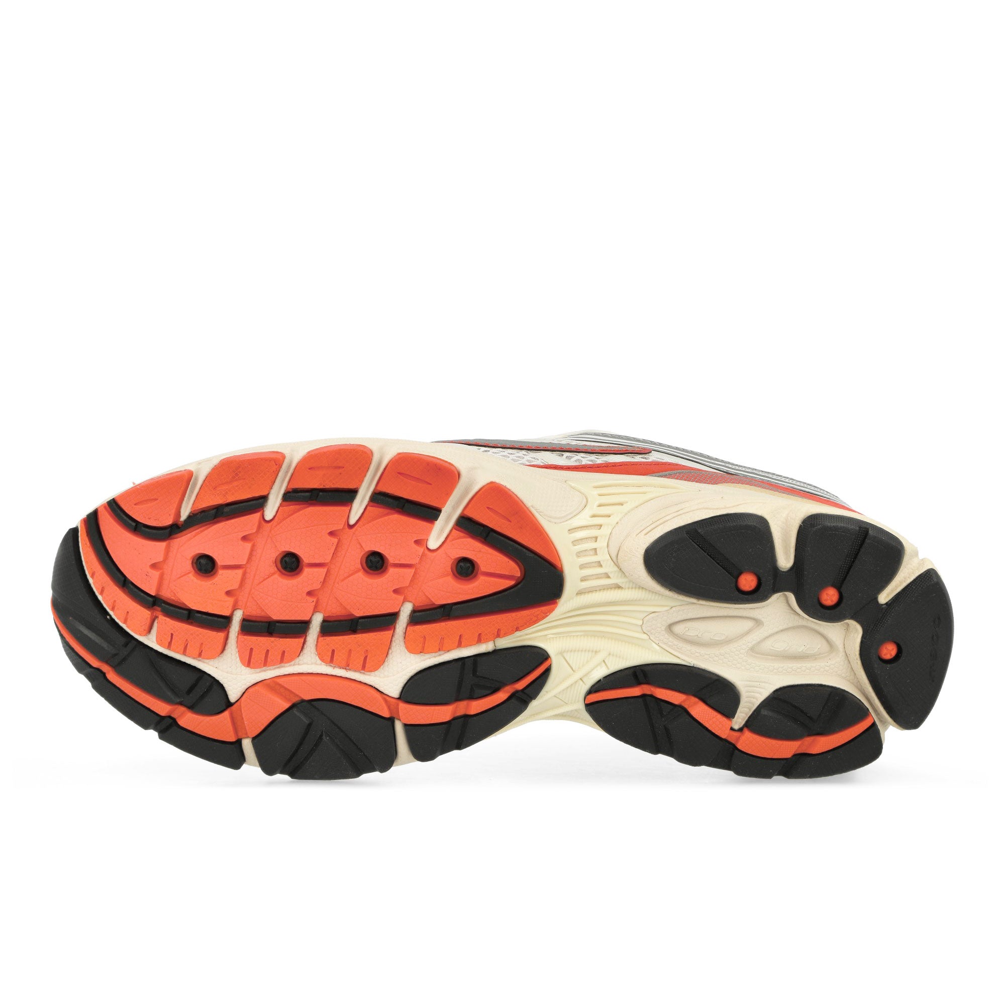 Saucony Progrid Omni 9 Ivory / Coral Low Top Sneakers Detail View 1 | Overkill