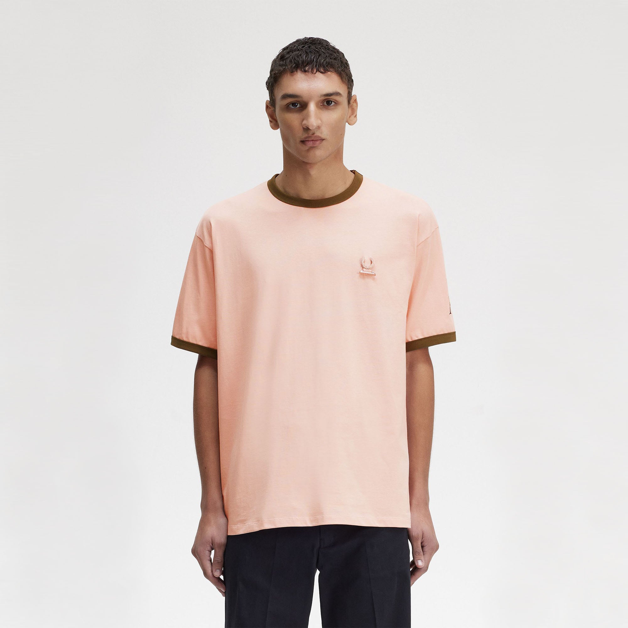 Fred Perry Raf Simons X Fred Perry Contrast Trim Relaxed Tee Light Misty Rose T-Shirts Close-up | Overkill