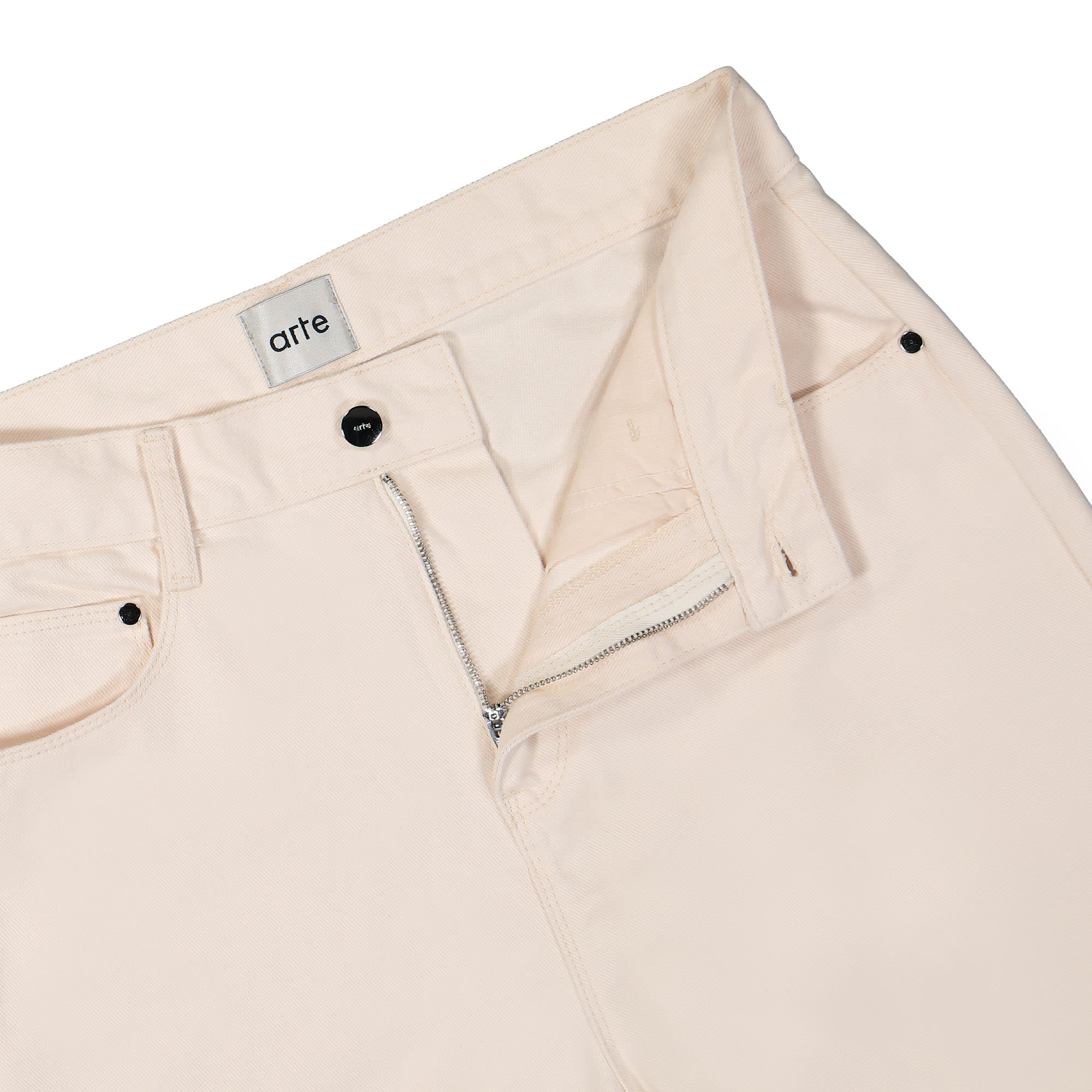 Arte Antwerp Paul Pocket Logo Pants Cream Jeans Detailfoto | Overkill