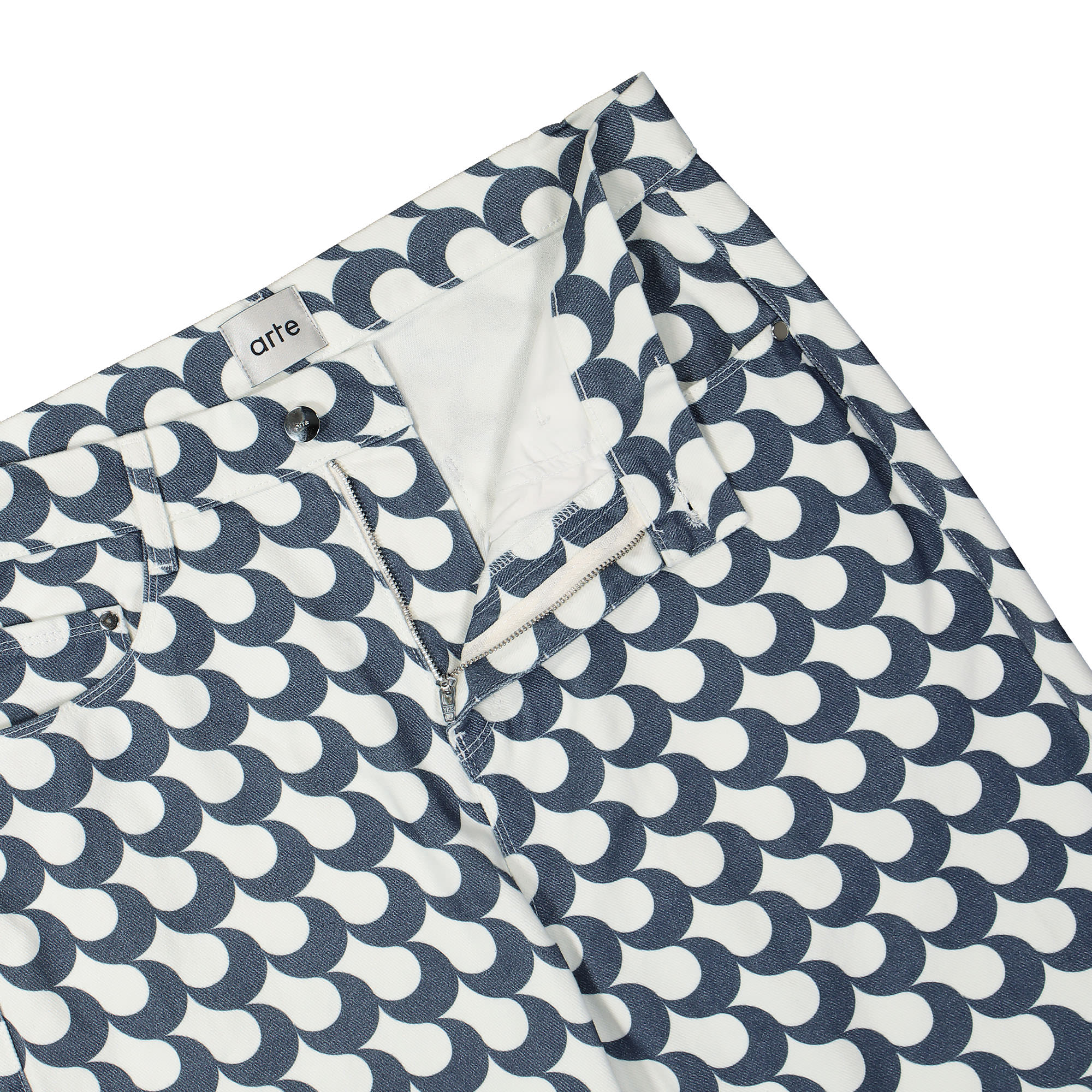 Arte Antwerp Paul Bau Print Pants Navy / White Casual Pants Detailfoto | Overkill