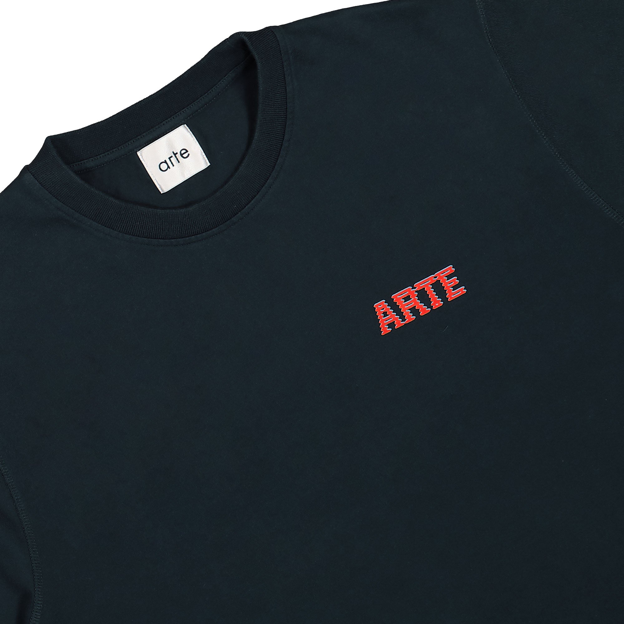 Arte Antwerp Back Print T-Shirt Navy T-Shirts Detailfoto | Overkill