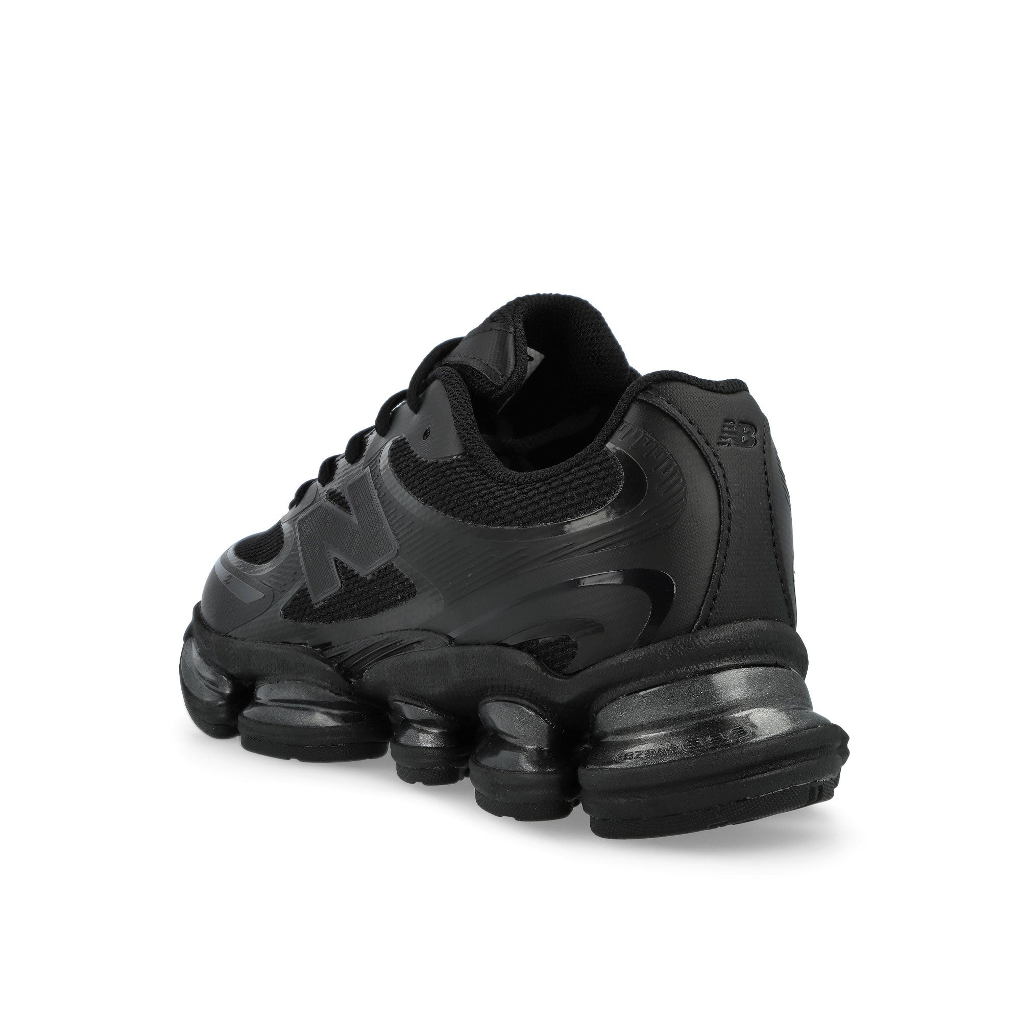 New Balance U2000ETB Black / Black Low Top Sneakers U2000ETB Material | Overkill