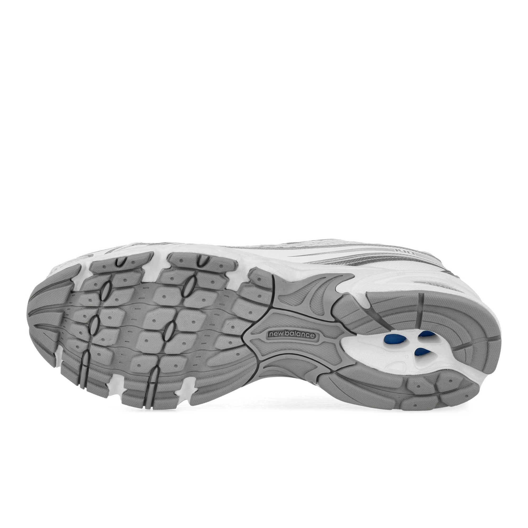 New Balance U740WM2 White / Silver Metallic / Reflection Low Top Sneakers Detail View 1 | Overkill