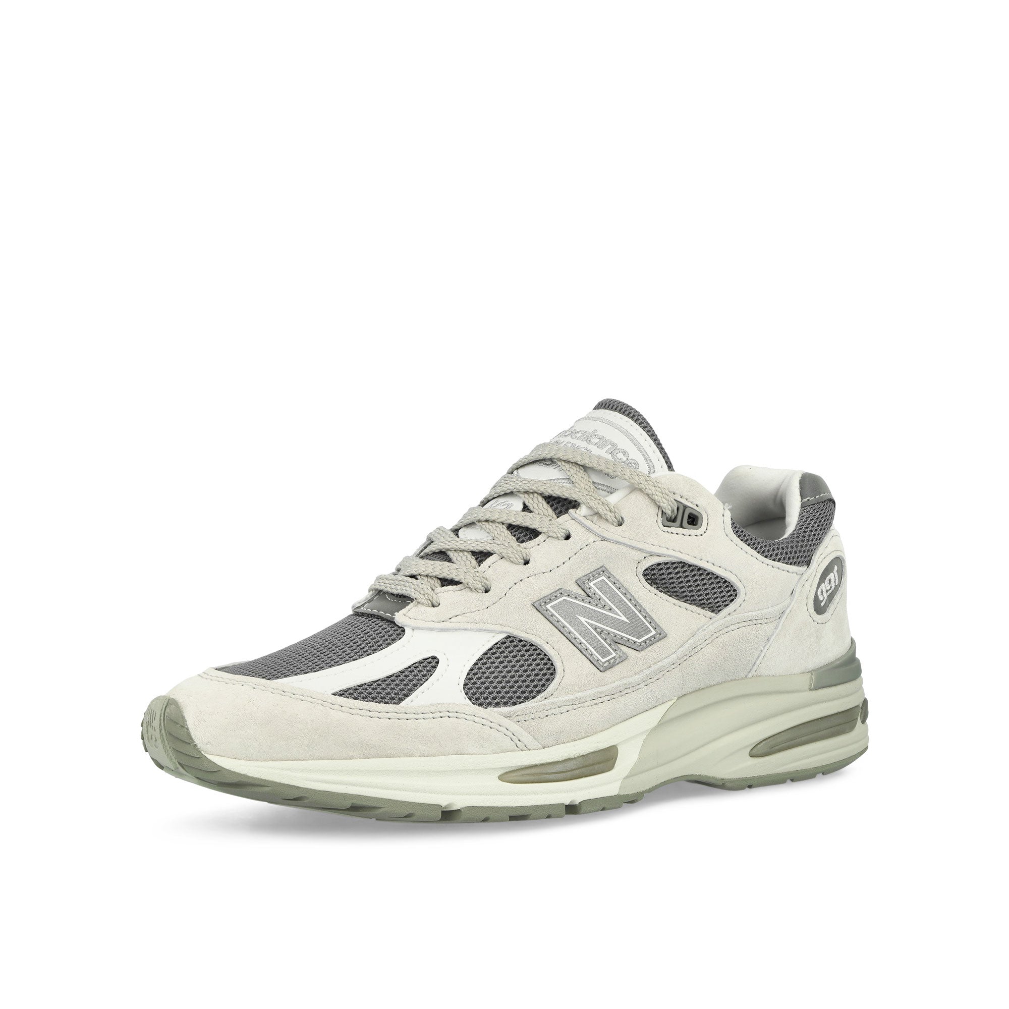 New Balance U991LG2 Nimbus Cloud / Cool Grey 7 Low Top Sneakers Close Up | Overkill