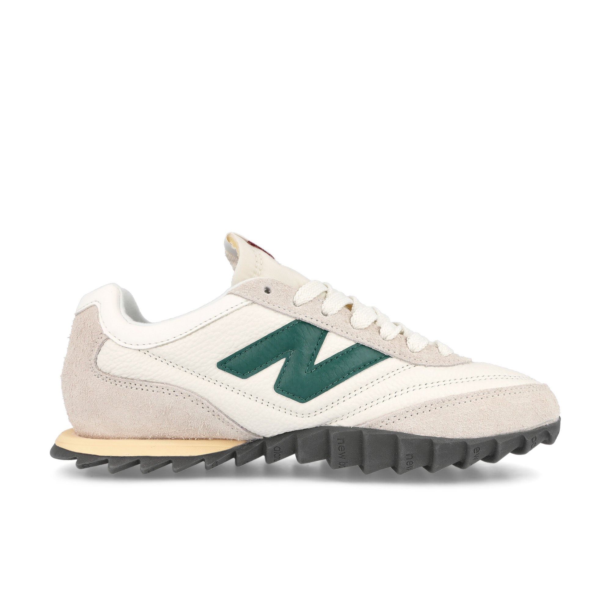 New Balance URC30YA Beige / Green Sneakers Silhouette | Overkill