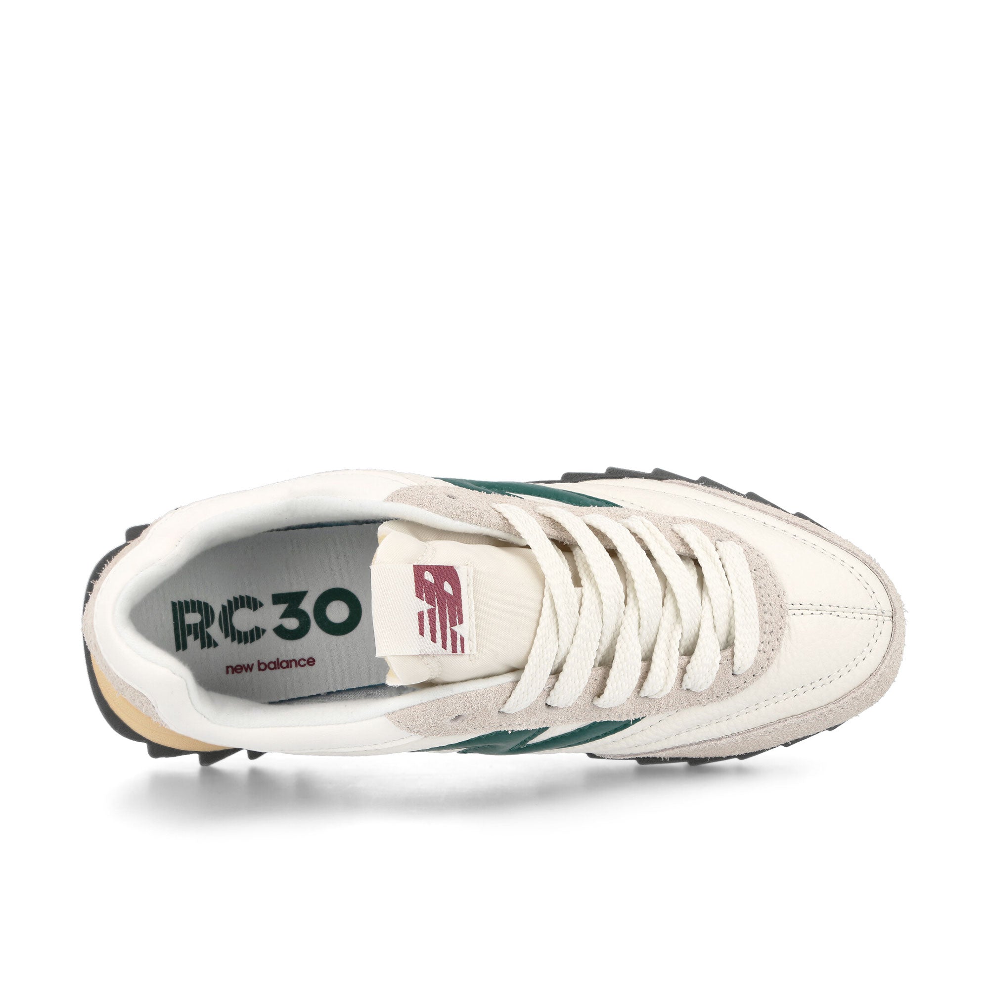 New Balance URC30YA Beige / Green Sneakers Detailfoto | Overkill