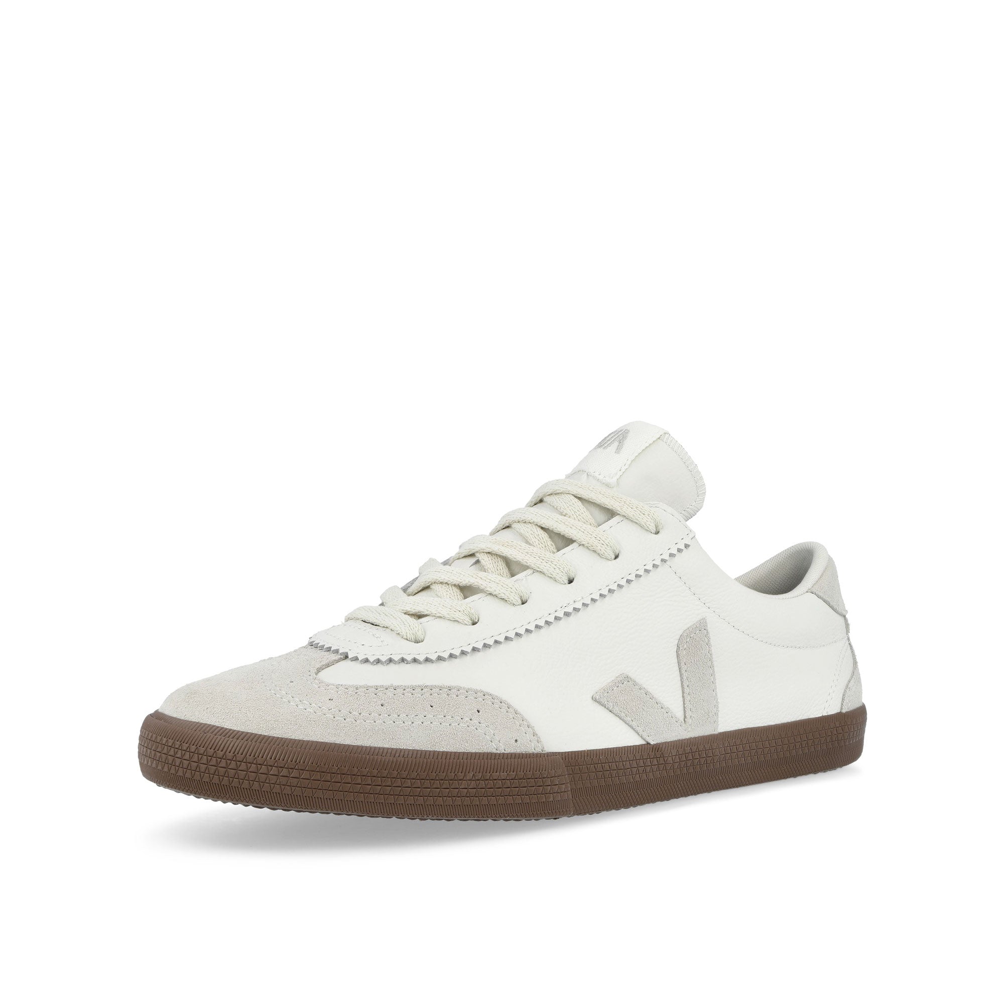 Veja Volley O.T. Leather White / Natural Bark Low Top Sneakers VO2021383B Close-up | Overkill