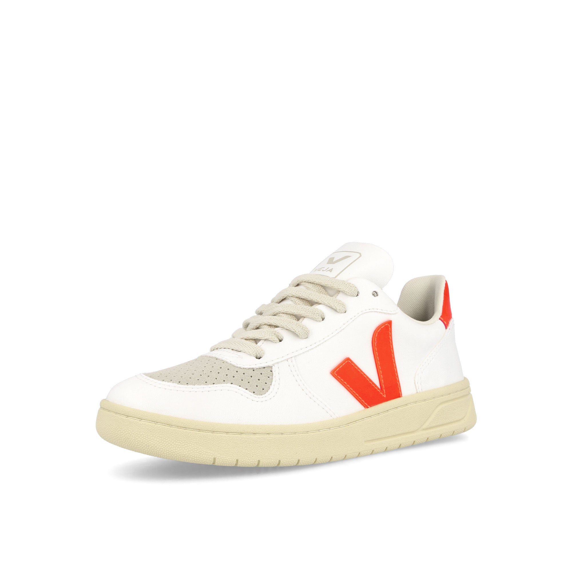 Veja W V-10 CWL White Brittany Low Top Sneakers Close Up | Overkill