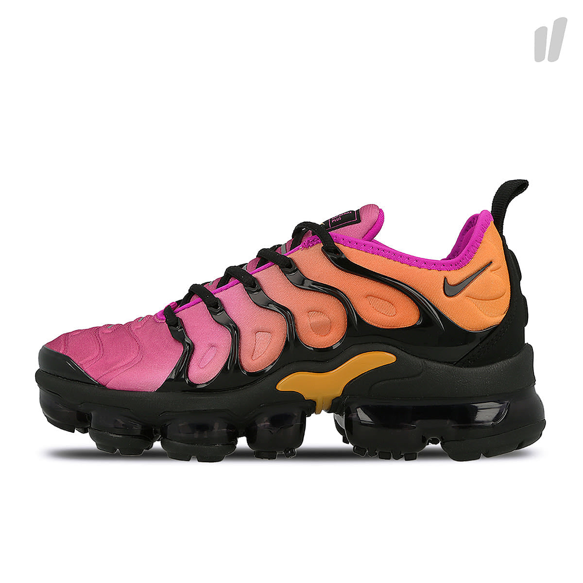 Nike wmns air vapormax plus Black-Black - Fuchsia Blast - Rush Coral Sneakers AO4550 004 | Overkill