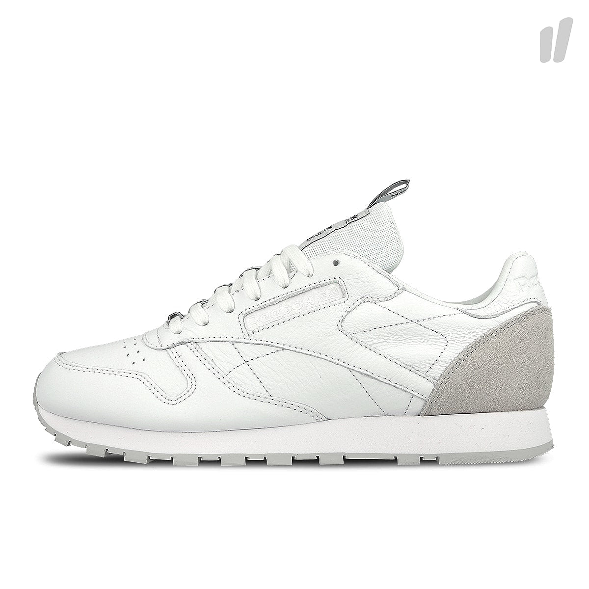 Reebok classic leather it White / Skull Grey / Black Low Top Sneakers BS6209 | Overkill
