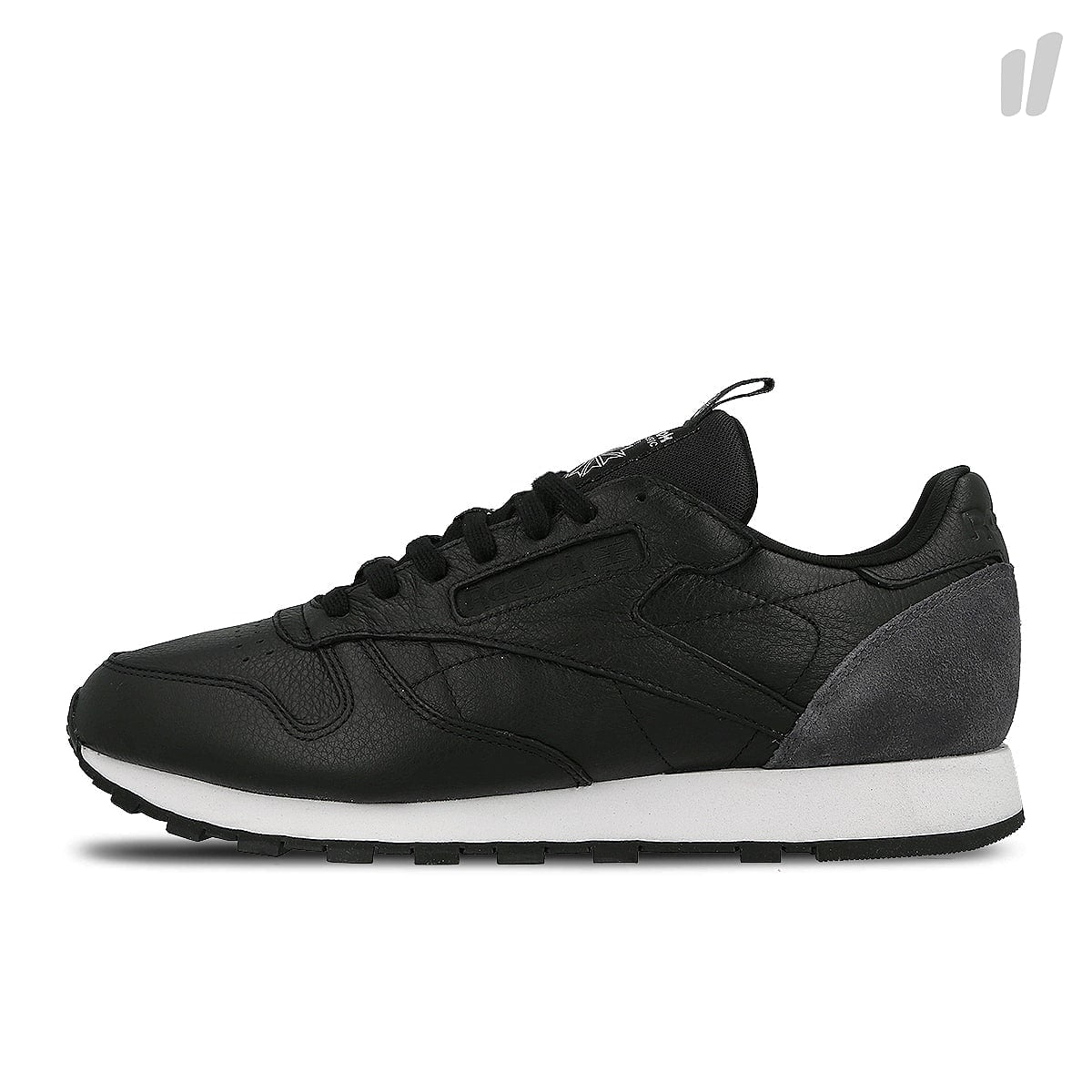 Reebok classic leather it Black / Coal / White Low Top Sneakers BS6210 | Overkill