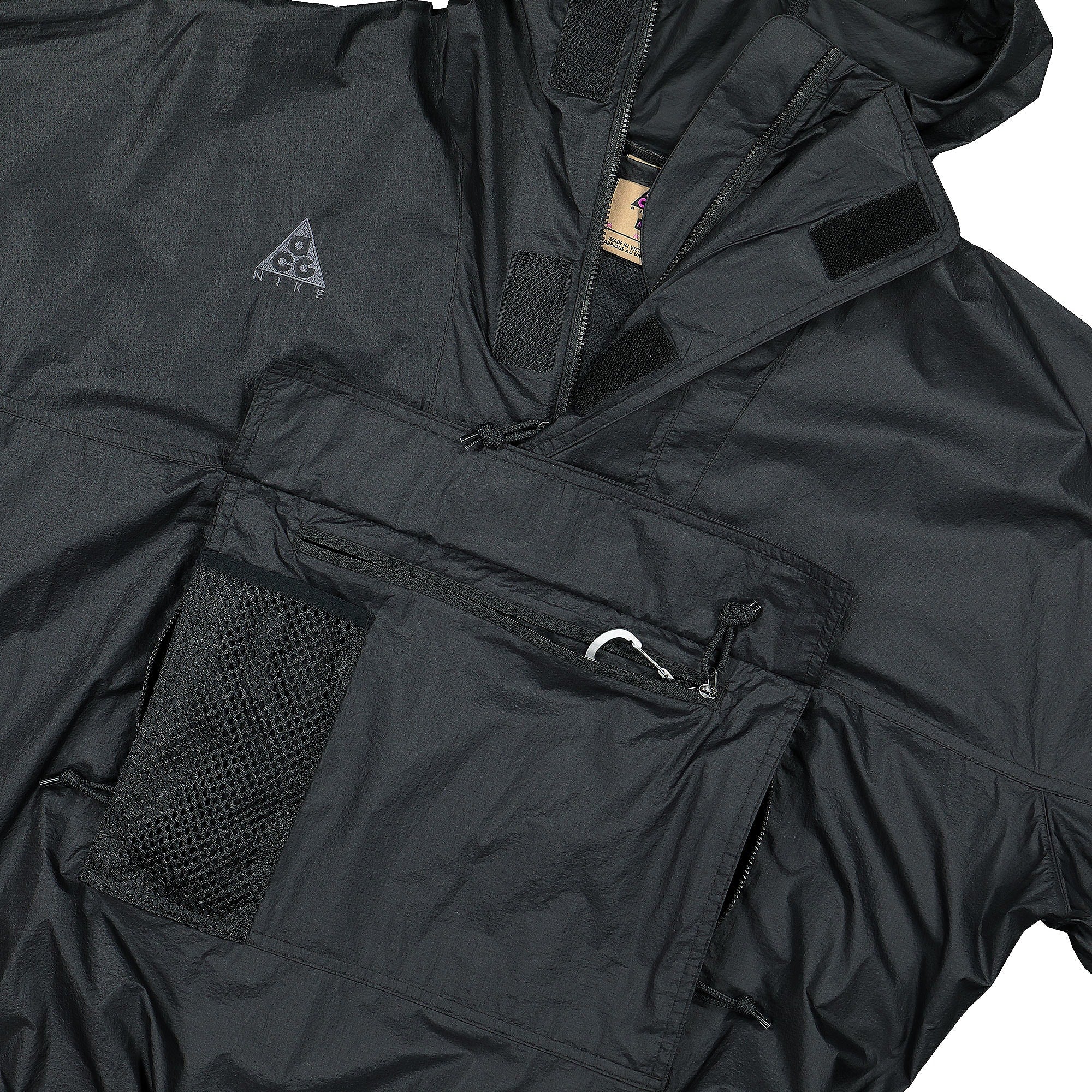 Nike NRG ACG Anorak HD Black / Anthracite Jackets Close-up | Overkill