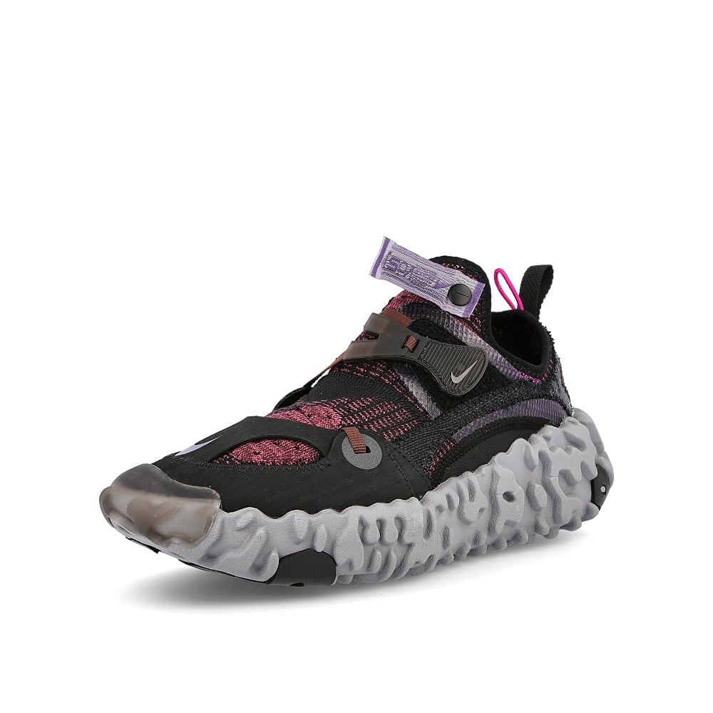 Nike overreact flyknit ispa Black-Diffused Blue - Shadowberry - Earth Sneakers Close Up | Overkill