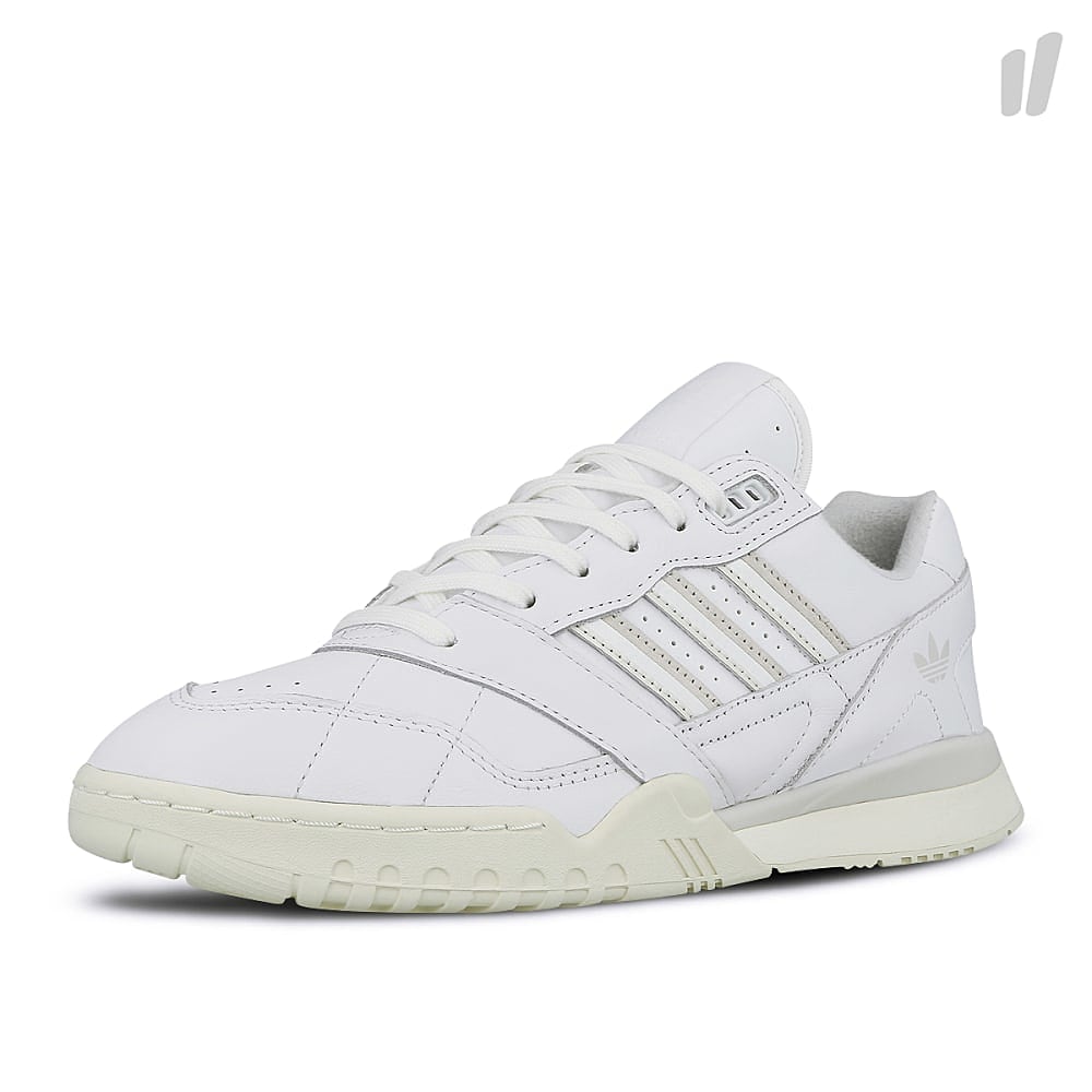 adidas ar trainer Running White-Raw White-Off White Sneakers Close Up | Overkill