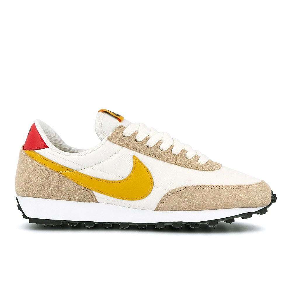 Nike wmns daybreak Pale Ivory-Pollen Rise - Shimmer - Track Red Low Top Sneakers Silhouette | Overkill