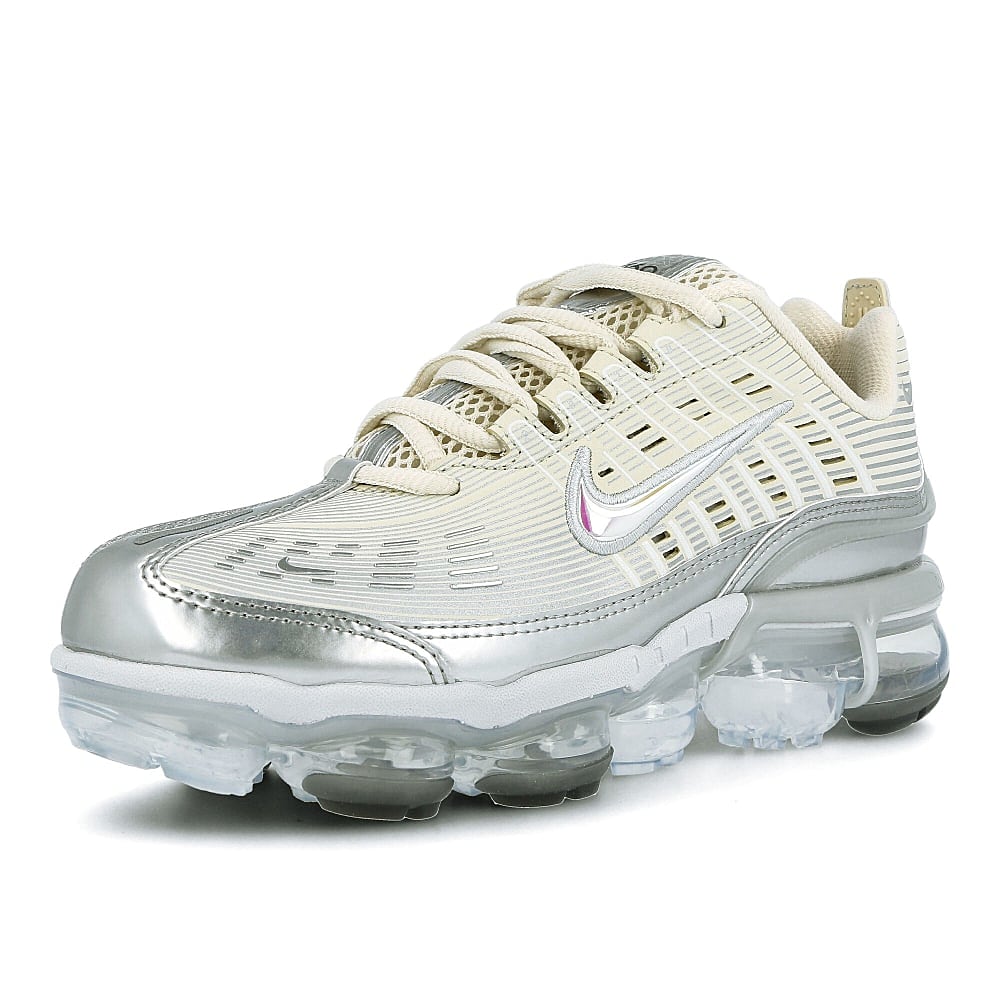 Nike wmns air vapormax 360 Fossil-Metallic Silver - Black Sneakers Close Up | Overkill