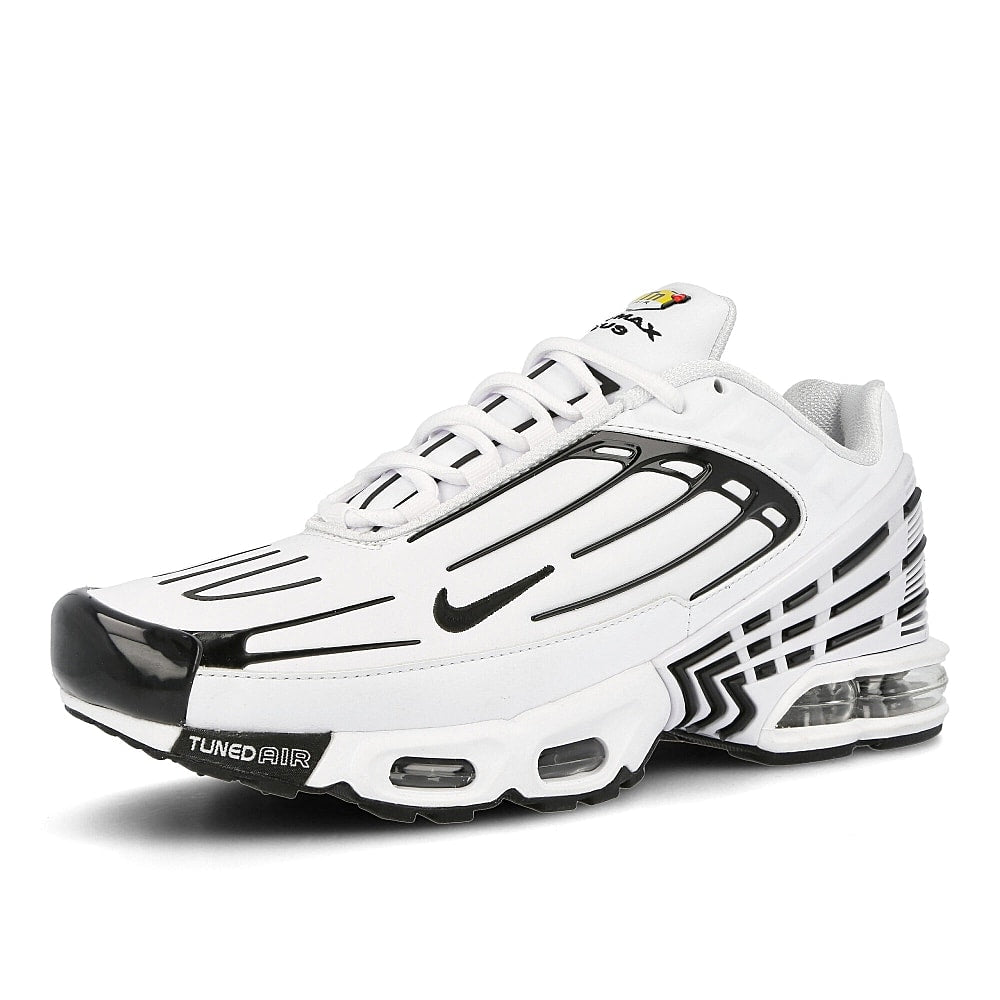 Nike air max plus iii ltr White-Black - White - Chile Red Sneakers Close Up | Overkill