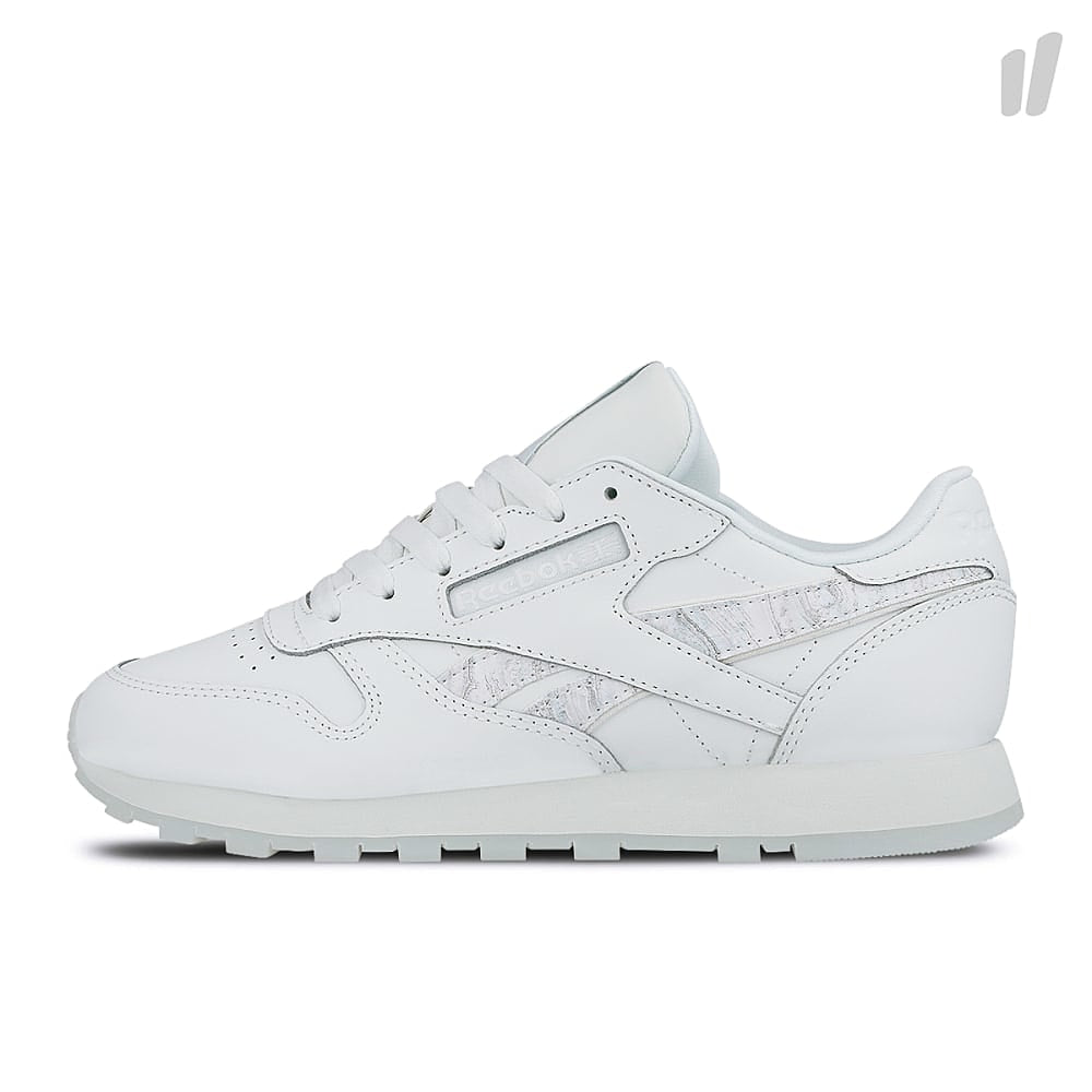 Reebok wmns classic leather Polar Blue-White-Dig Blue Sneakers CN7413 | Overkill