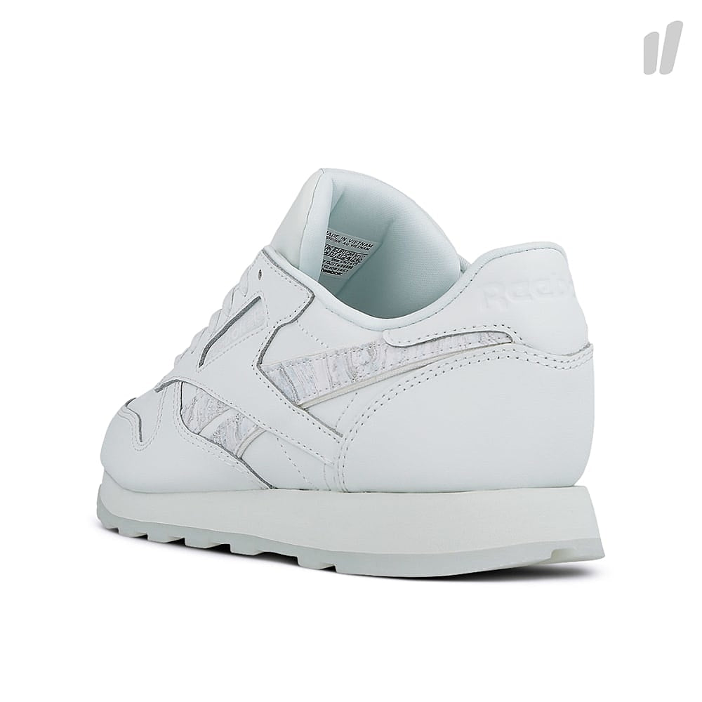 Reebok wmns classic leather Polar Blue-White-Dig Blue Sneakers Material | Overkill