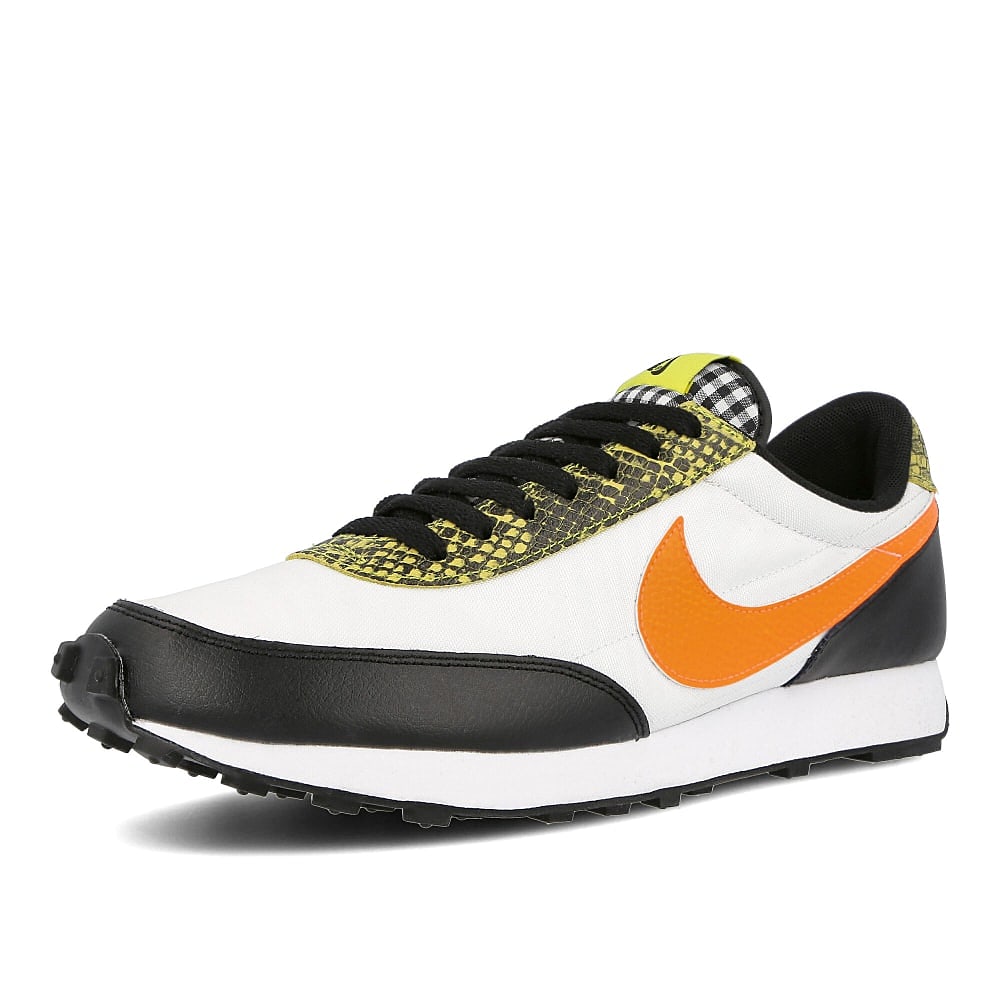 Nike wmns daybreak qs Black-Total Orange - Dynamic Yellow - White Low Top Sneakers Close Up | Overkill