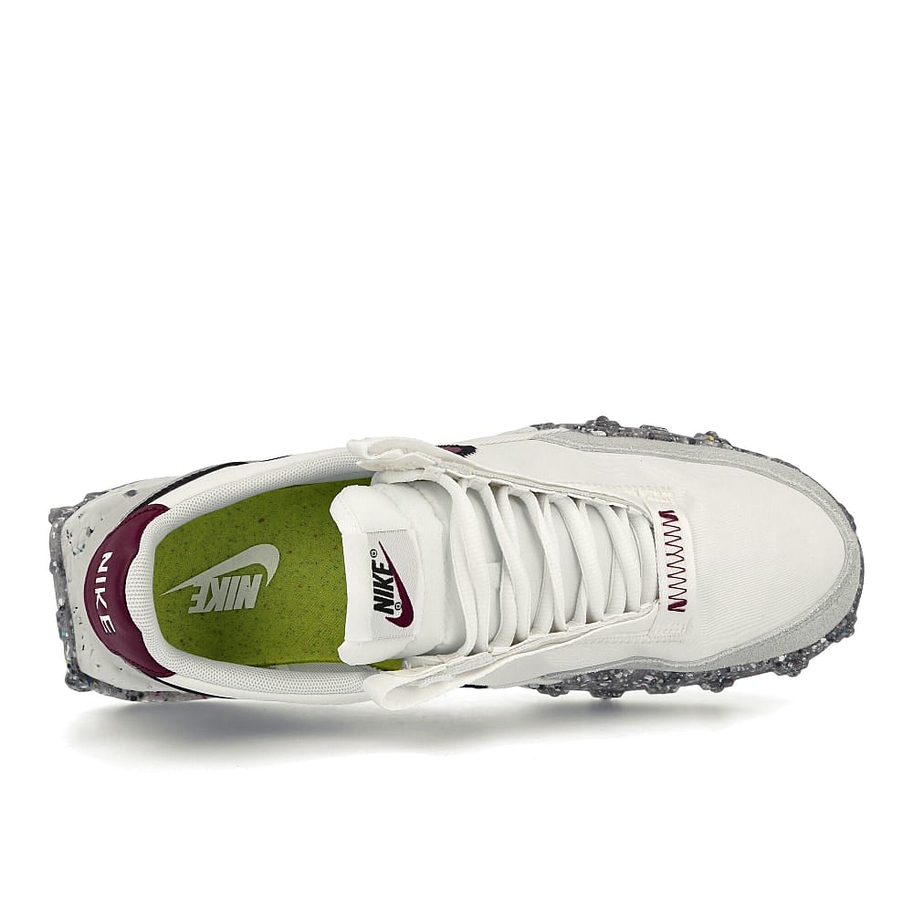 Nike wmns waffle racer crater Summit White-Team Red - Photon Dust - Black Sneakers Detailfoto | Overkill
